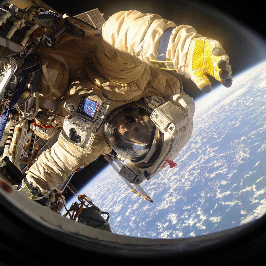 1080x1080 Roscosmos