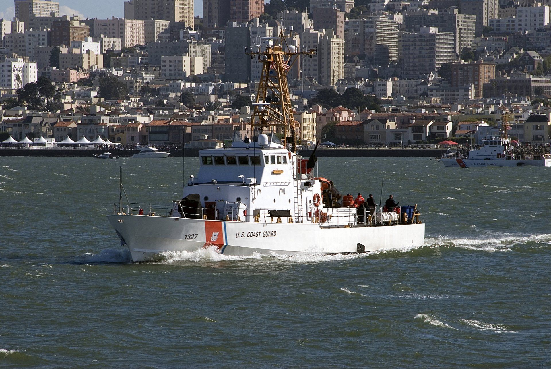 1920x1285 Coast Guard Valor: Captivating 4K Ultra HD Wallpaperx2611