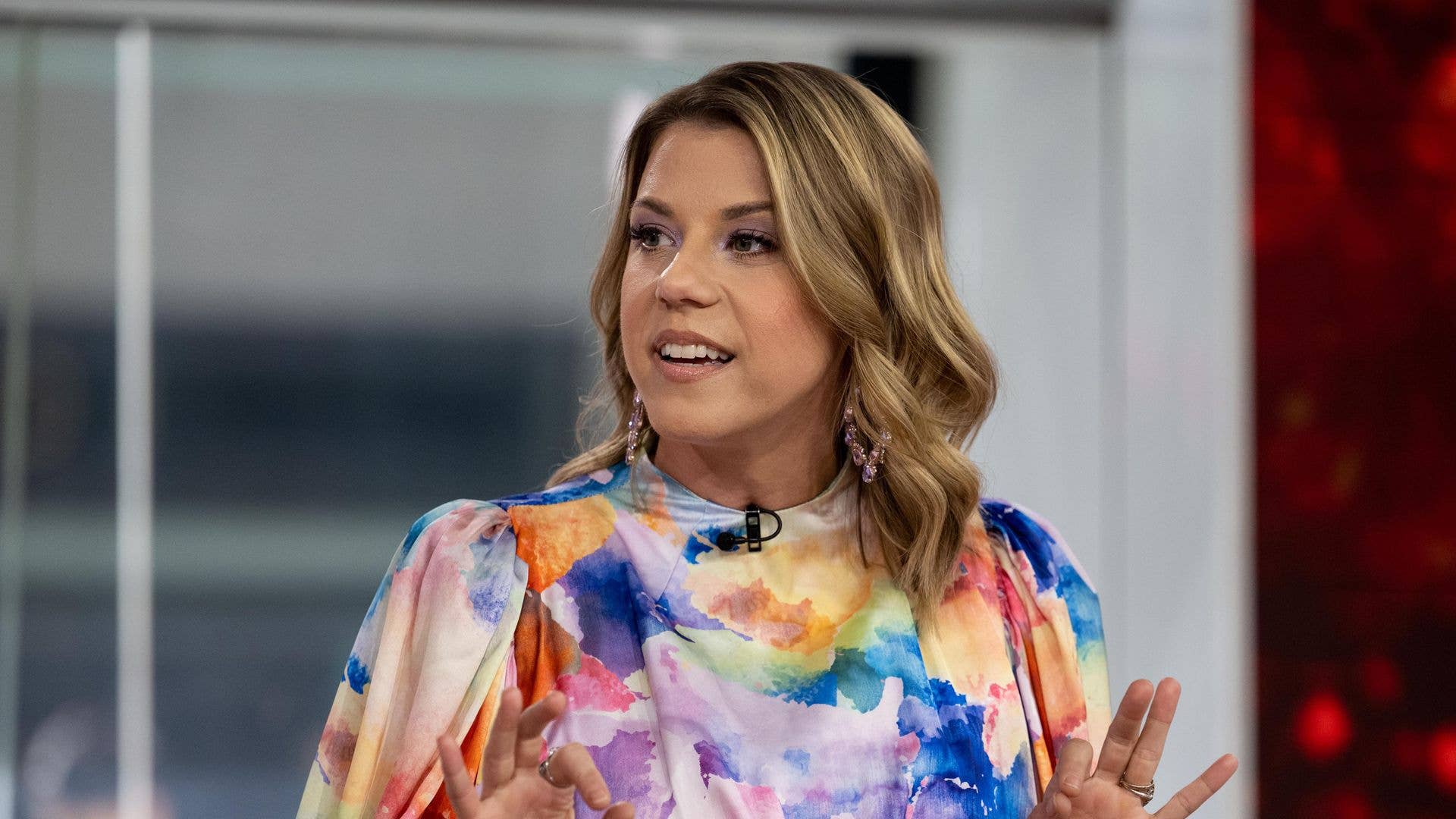 1920x1080 Full House star Jodie Sweetin reveals surprising truth about unbelievable paycheck