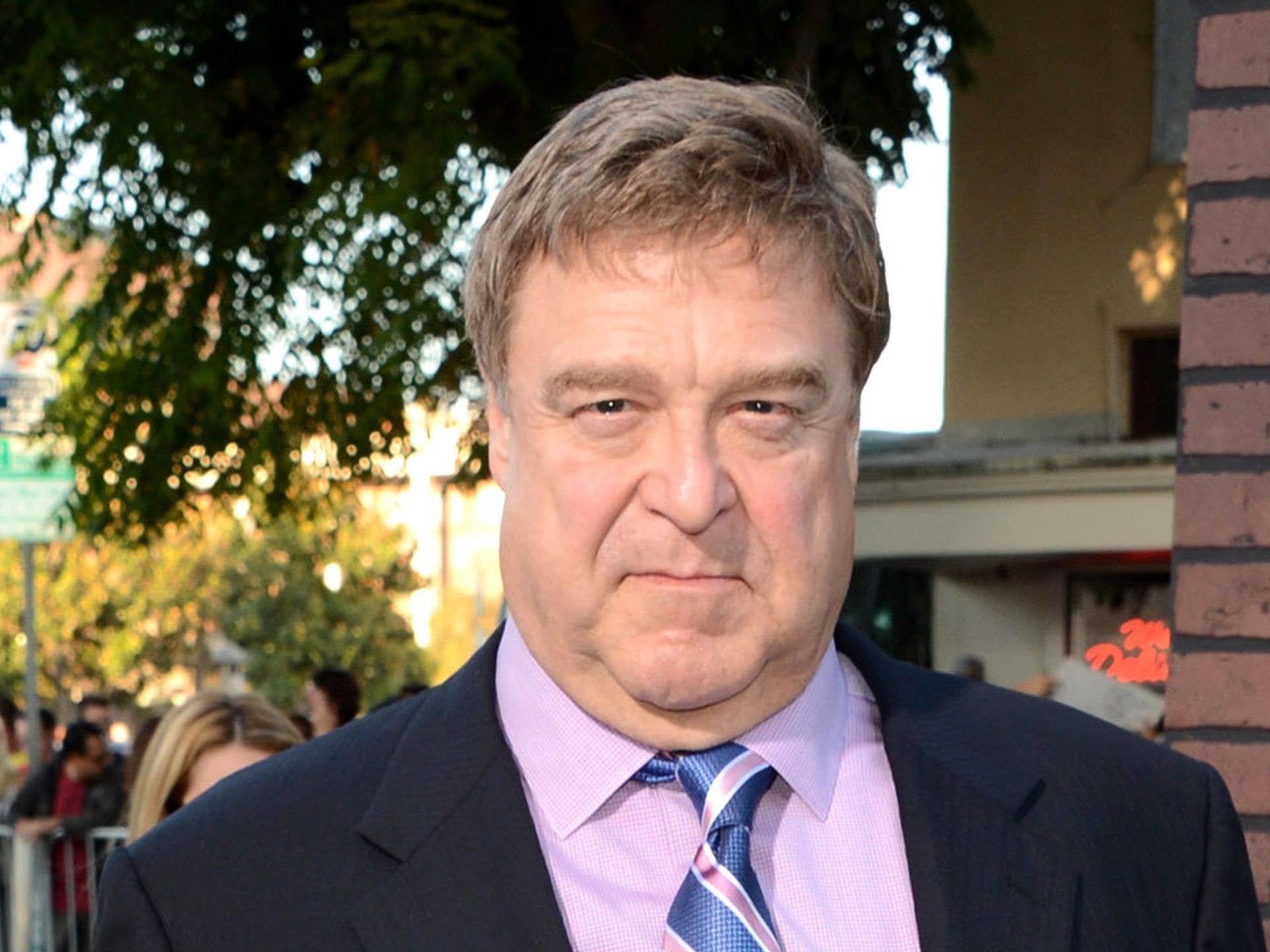 1920x1440 John Goodman Has Fans Doing A Double Take With Unrecognizable New Appearance After 200lbs Weight Loss
