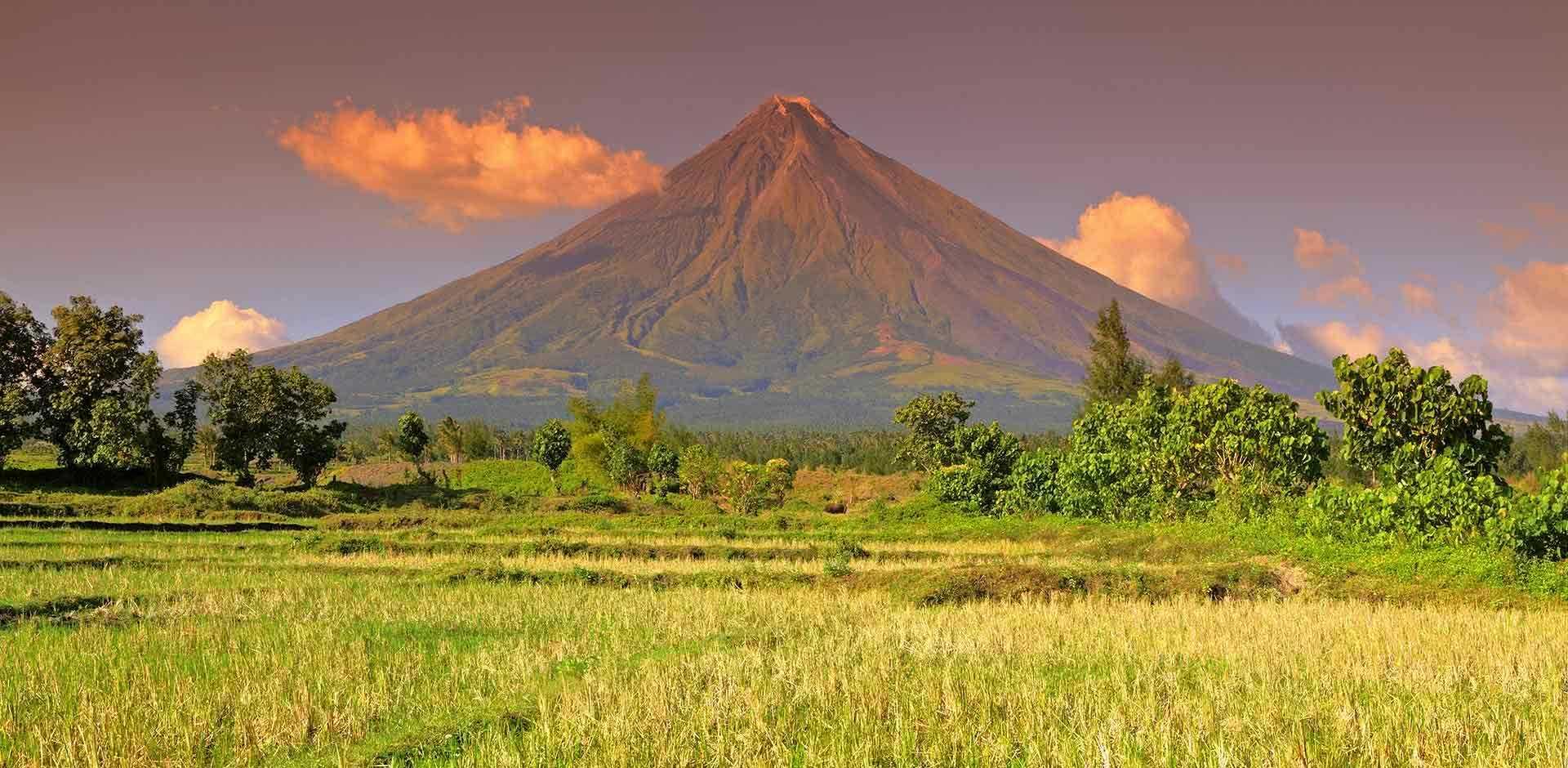 1920x940 Bicol. Philippines. Luxe and Intrepid Asia