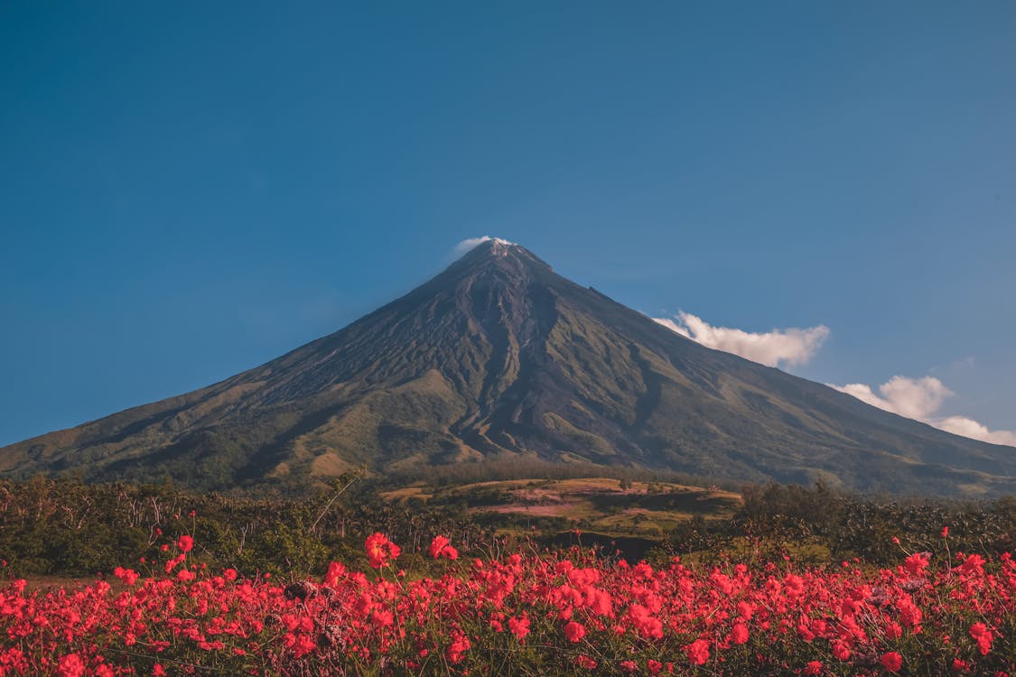 1125x750 A Volcano Under Blue Sky · Free