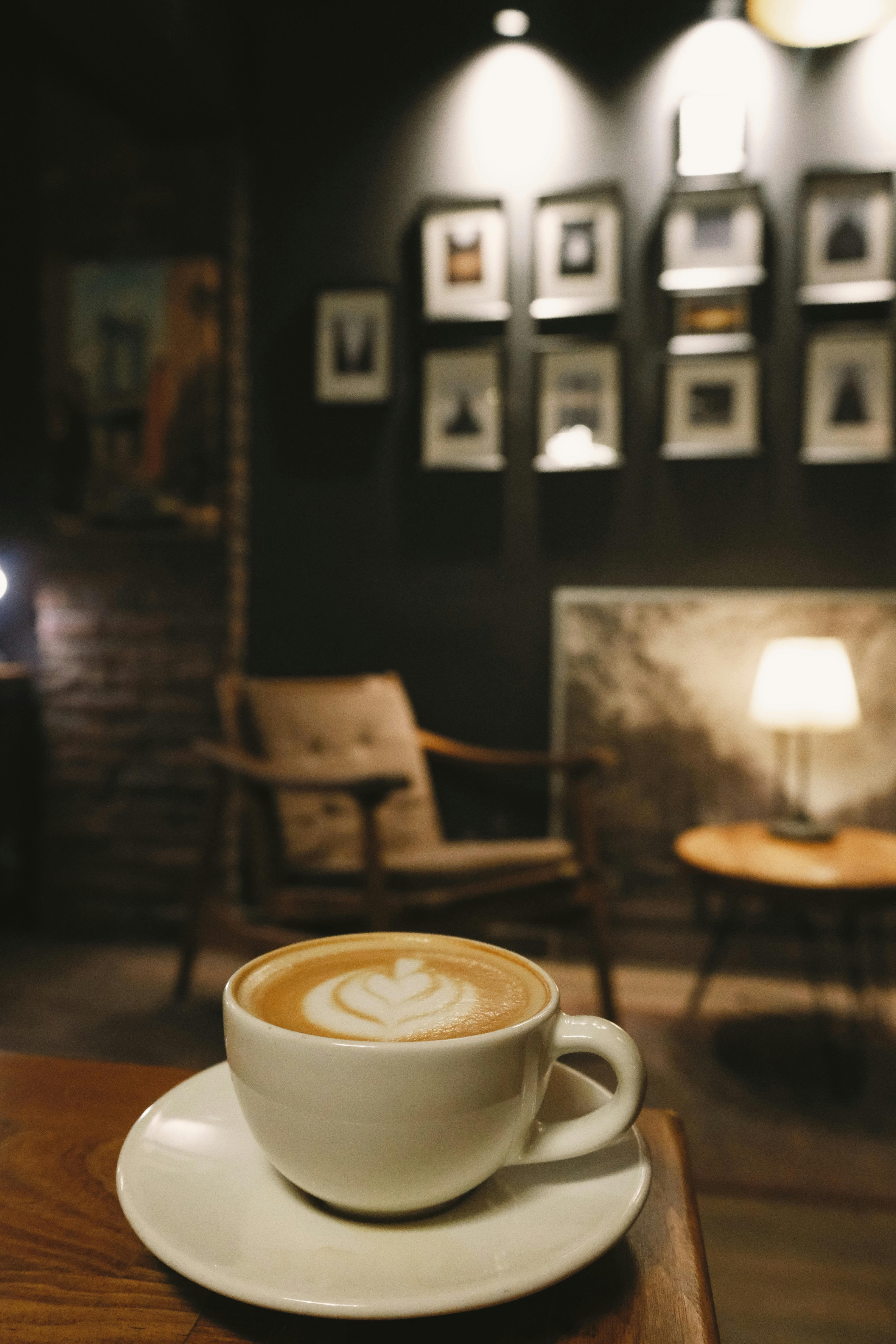4160x6240 Cozy Coffee Shop Interior with Latte Art · Free