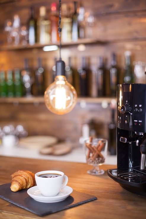 493x740 Cafe bar Image