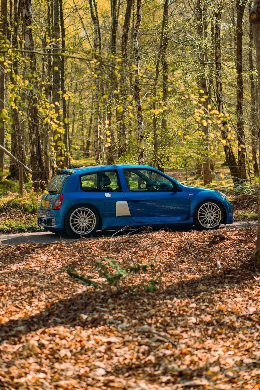 900x1349 Renault Clio V6 Motor Museum