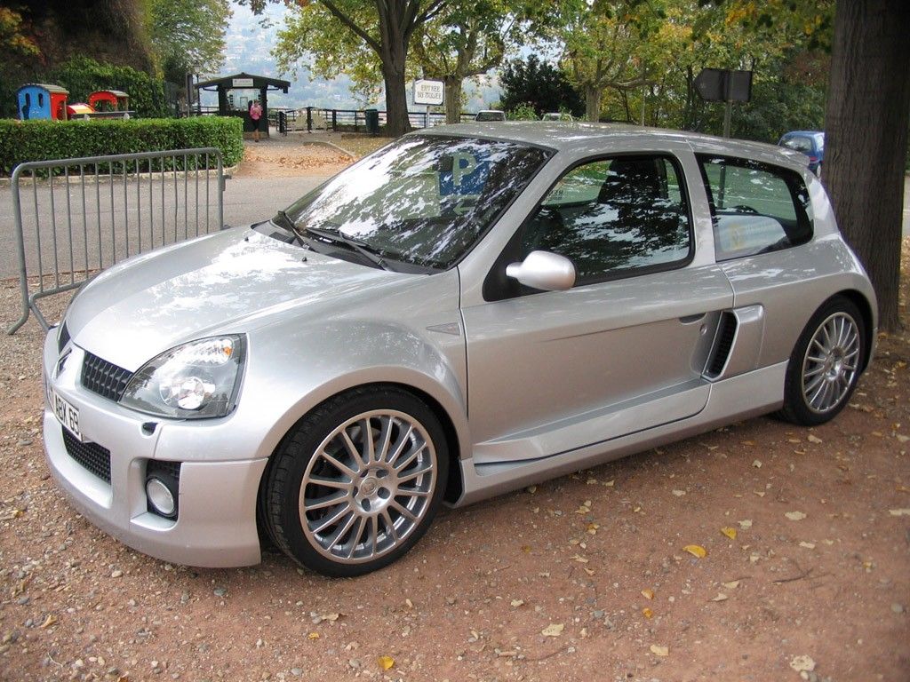 1024x768 Renault Clio V6 Image Gallery