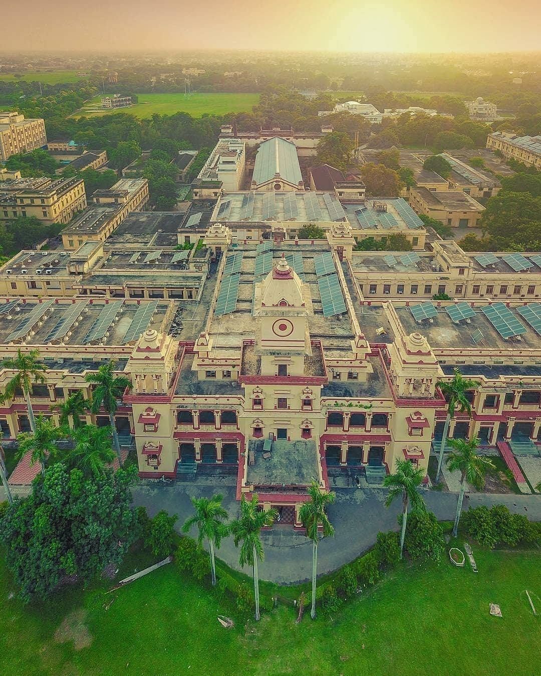 1080x1350 IIT BHU Wallpaper