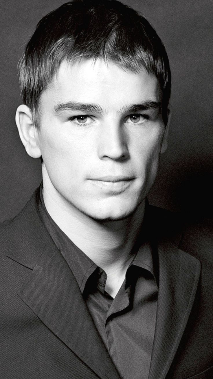 736x1307 Resolution Josh Hartnett Suit Image iPhone 6s, 6 Plus and Pixel XL , One Plus 3t, 5 Wallpaper