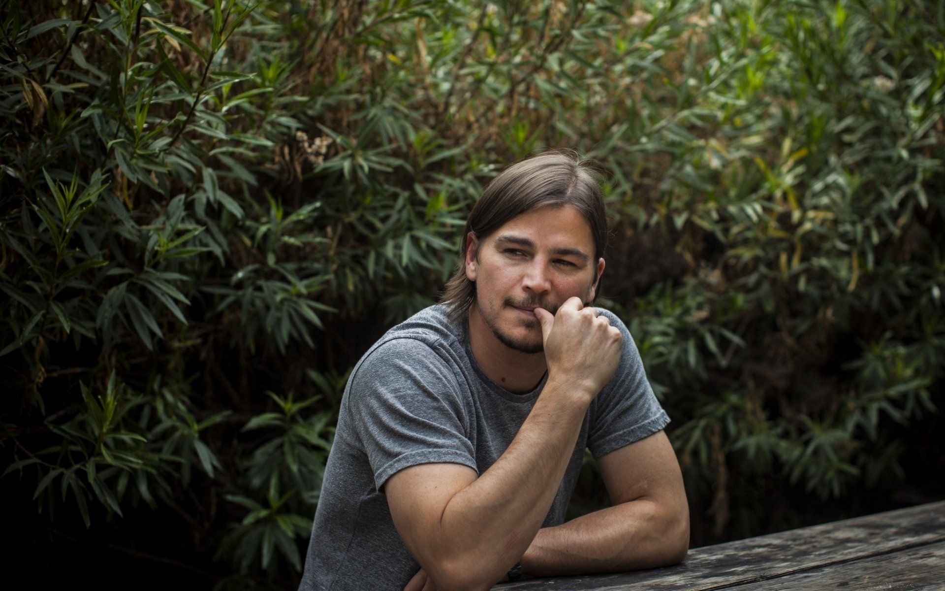 1920x1200 Josh Hartnett Wallpaper
