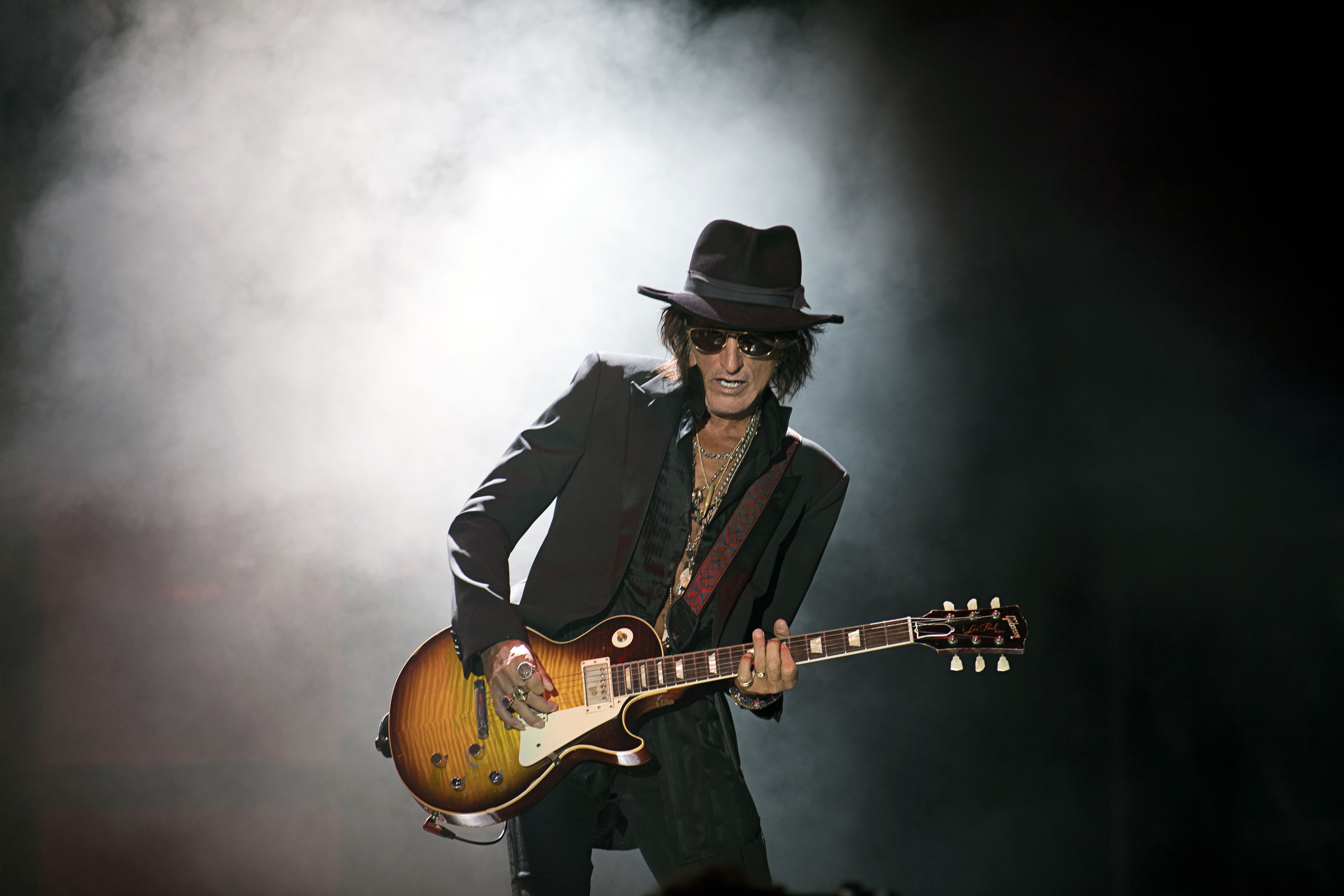 5568x3712 Back from the brink, Joe Perry rediscovers the joy of playing Boston Globe