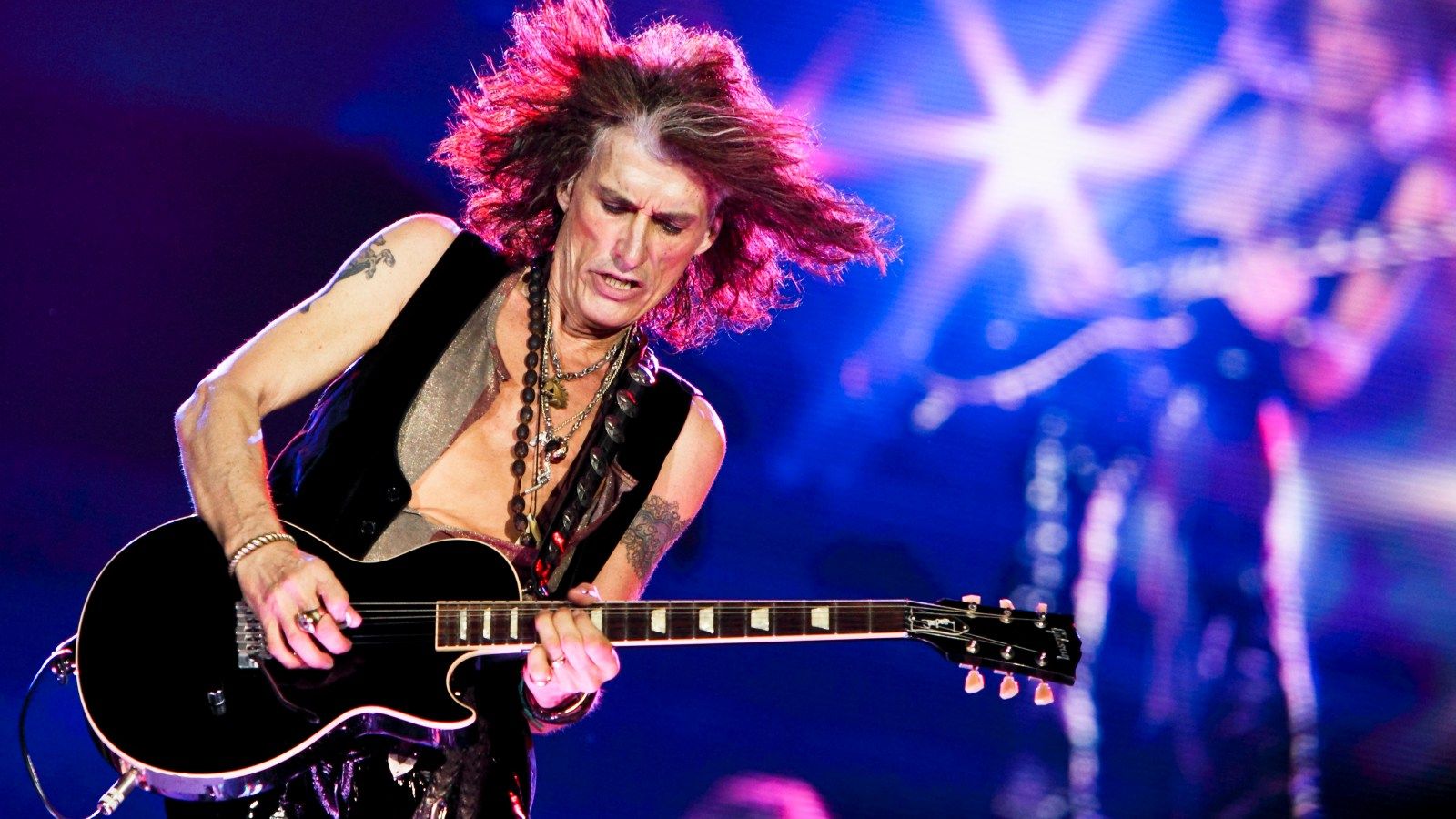 1600x900 Joe Perry: 5 Songs I Play When I Get Up