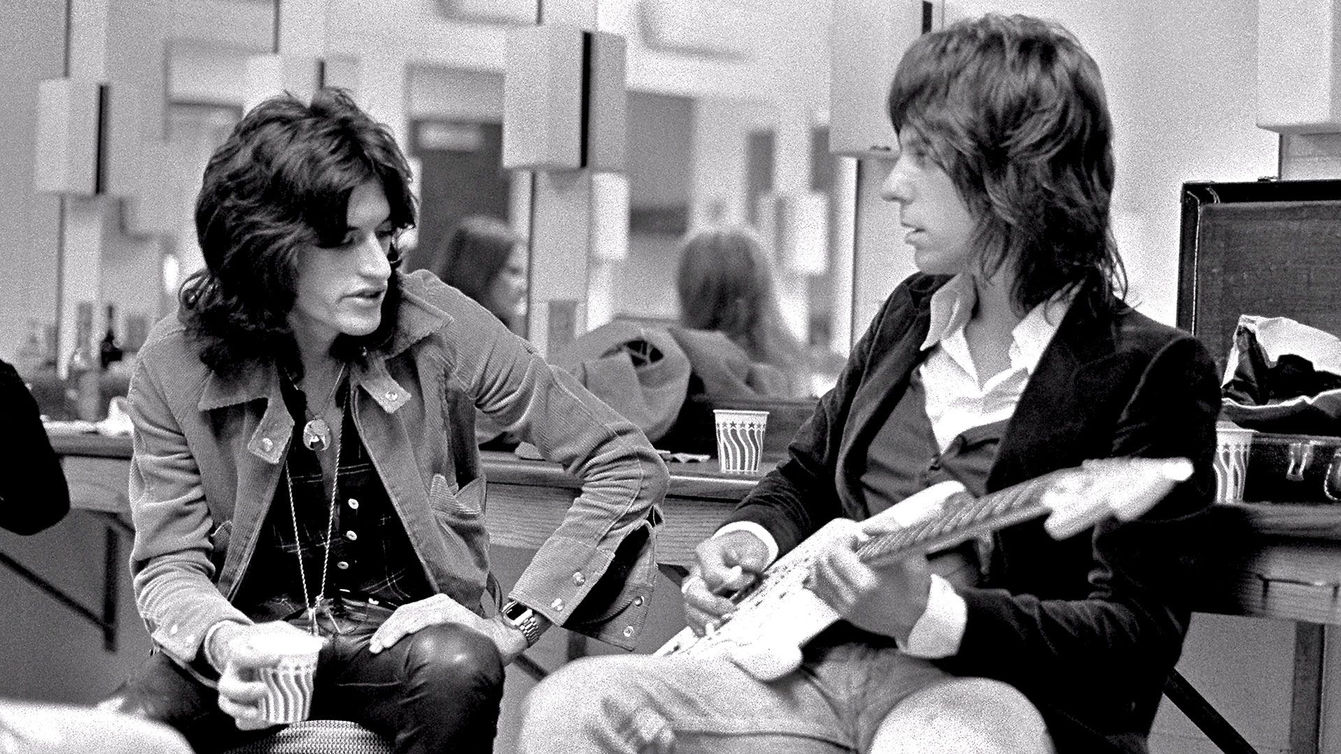 1920x1080 Joe Perry was planning to take Jeff Beck's Strat on tour with Aerosmith