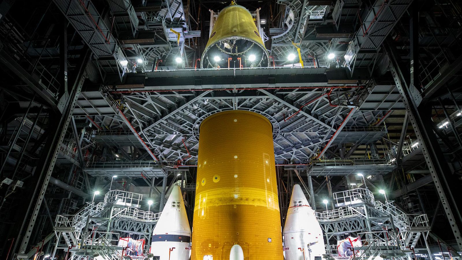 1600x900 Contractors want America's “moon rocket” to be more than that