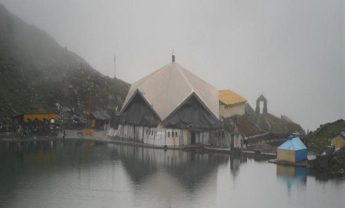 1440x868 Hemkund Sahib and Valley of Flowers Tour Package. Spiritual & Scenic Escape
