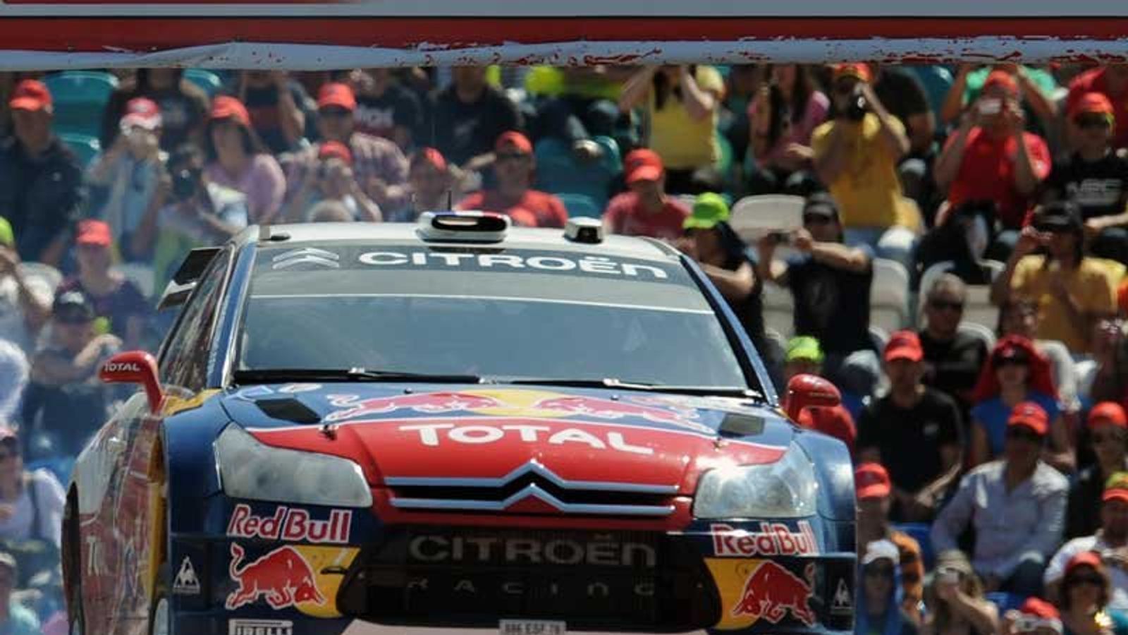 1600x900 Four in a row for Loeb
