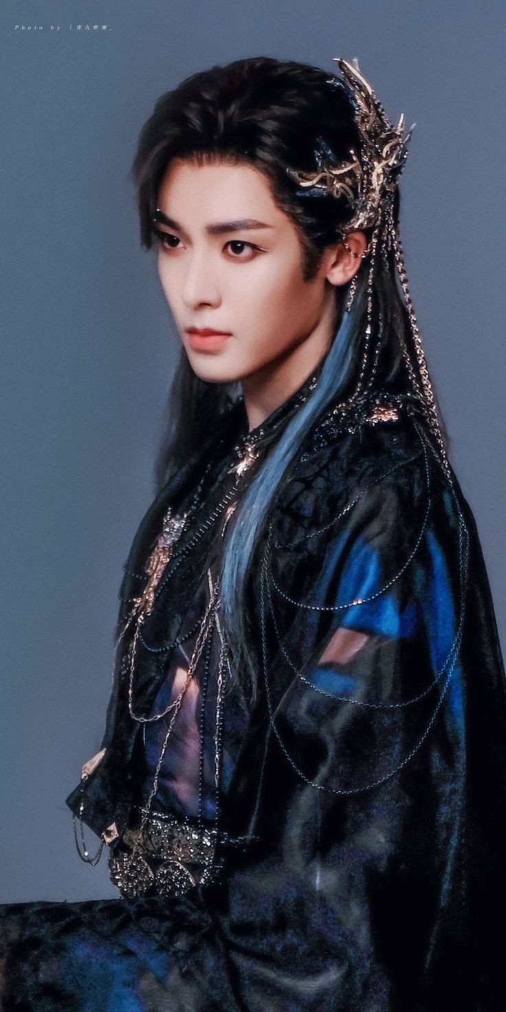 736x1471 Hou Ming Hao / Neo Hou