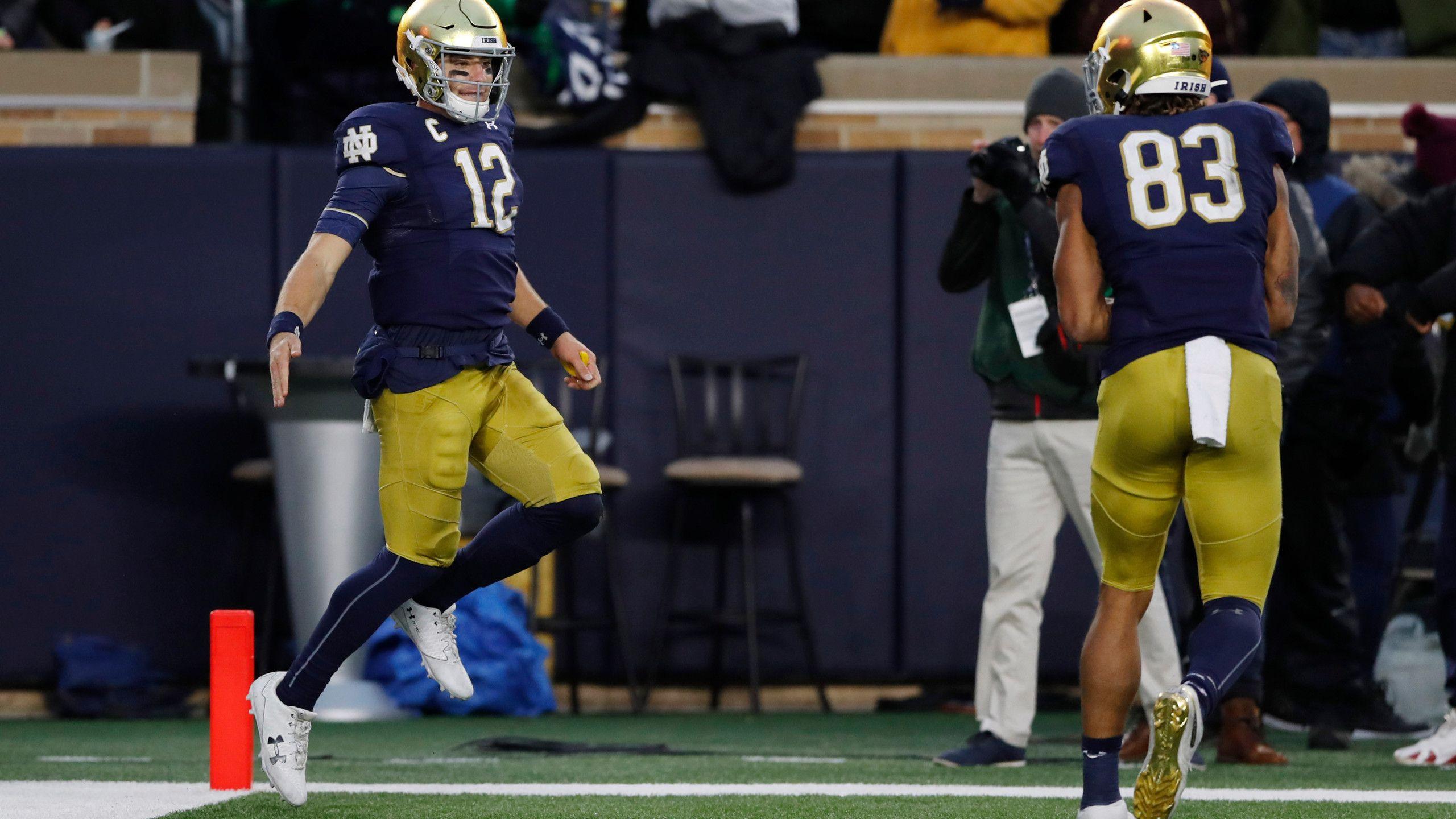 2560x1440 Book's late TD run helps No 16 Notre Dame beat Virginia Tech