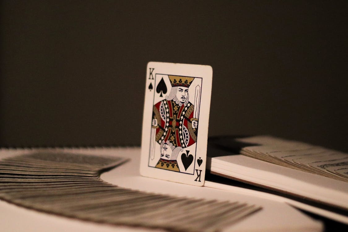 1125x750 Selective Focus Photo of a King of Spade Playing Card · Free