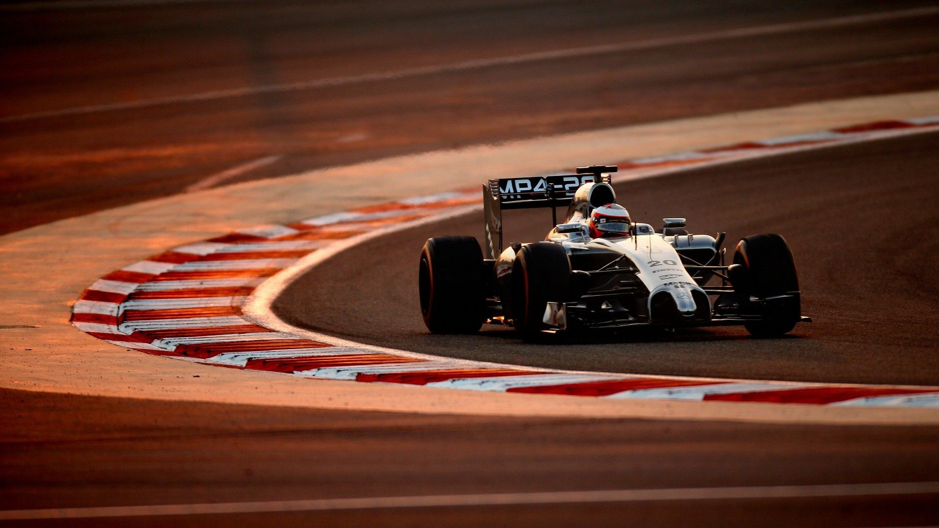 1920x1080 Wallpaper 2014 F1 winter testing Bahrain