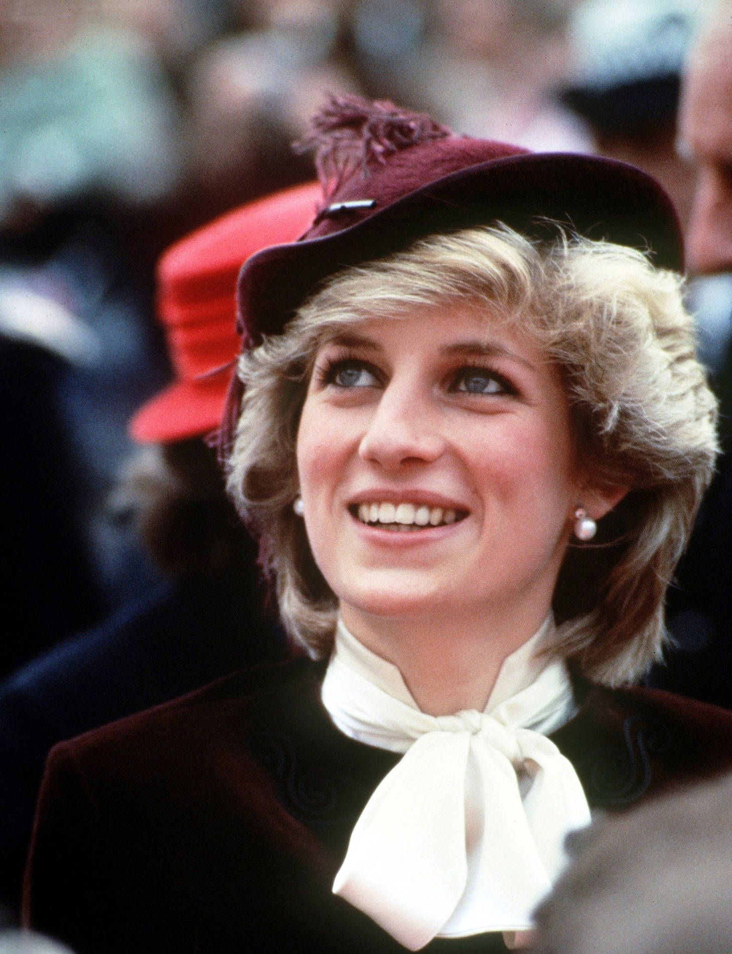 1474x1920 Download Princess Diana Candid Shot Wallpaper