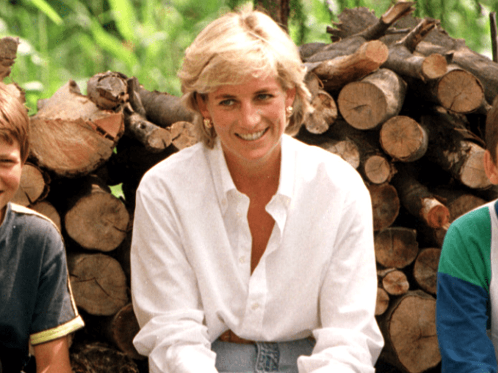 1024x768 Princess Diana's Final Summer in Photo