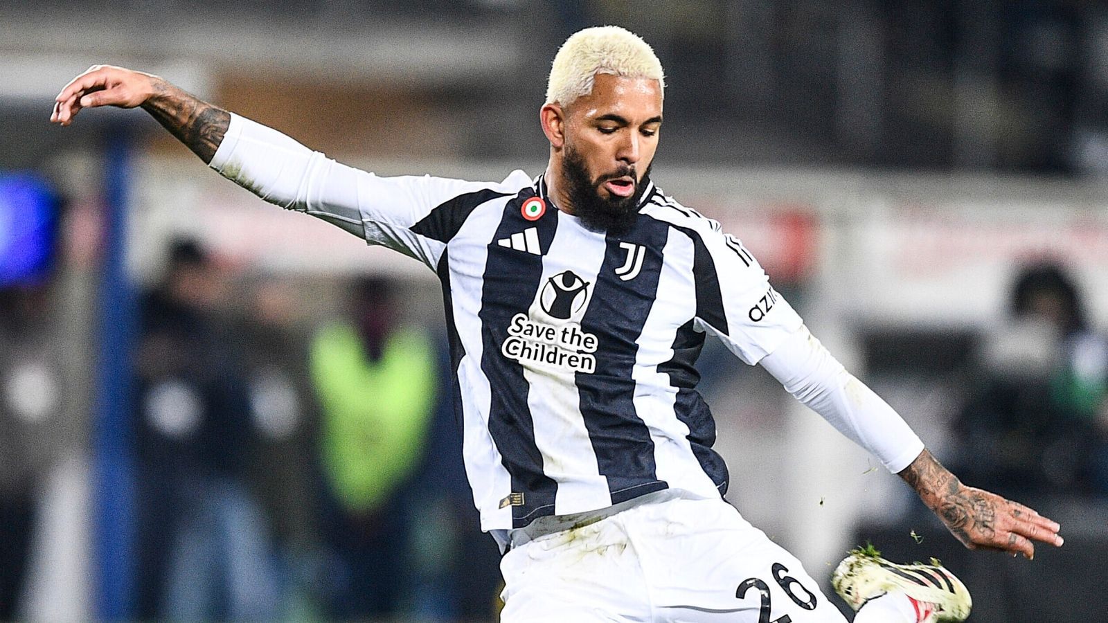 1600x900 Douglas Luiz: Juventus midfielder on list of targets for Man City