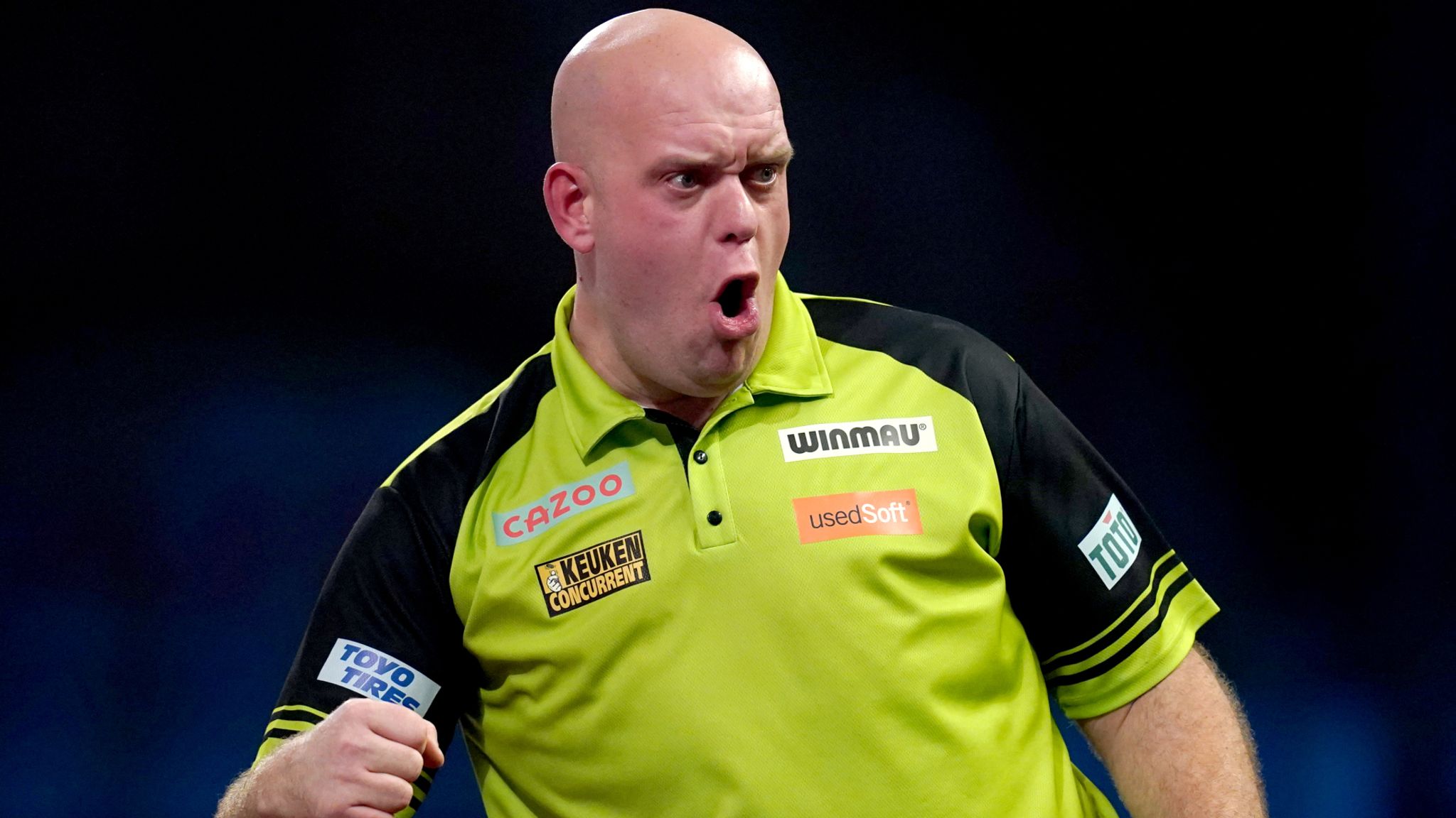 2048x1152 World Darts Championship: Michael van Gerwen sets his stall out with emphatic win at Alexandra Palace