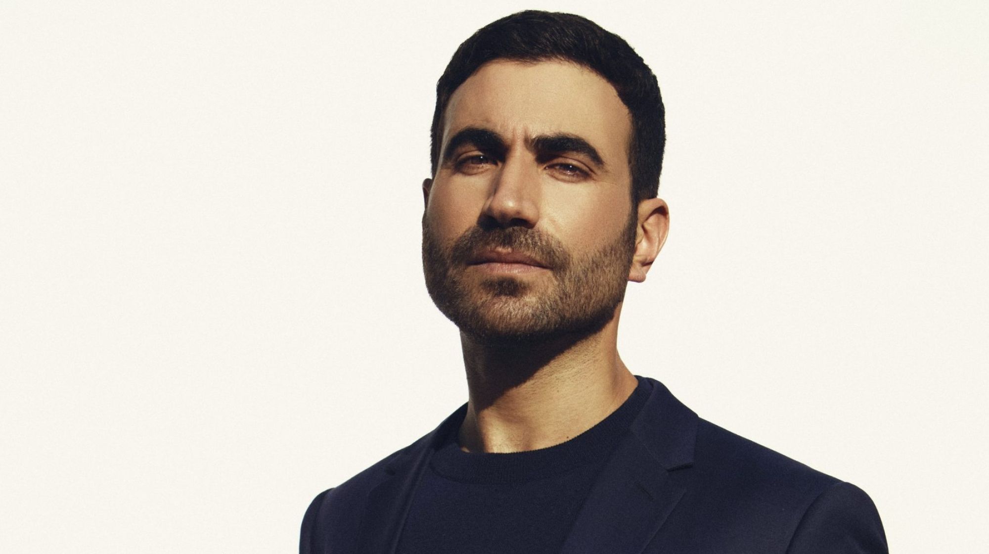 2000x1120 Brett Goldstein Wallpaper