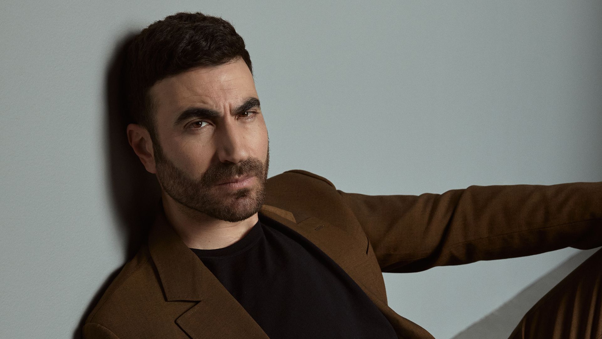 1920x1080 Brett Goldstein to Guest Star in 'Shrinking' Season 2