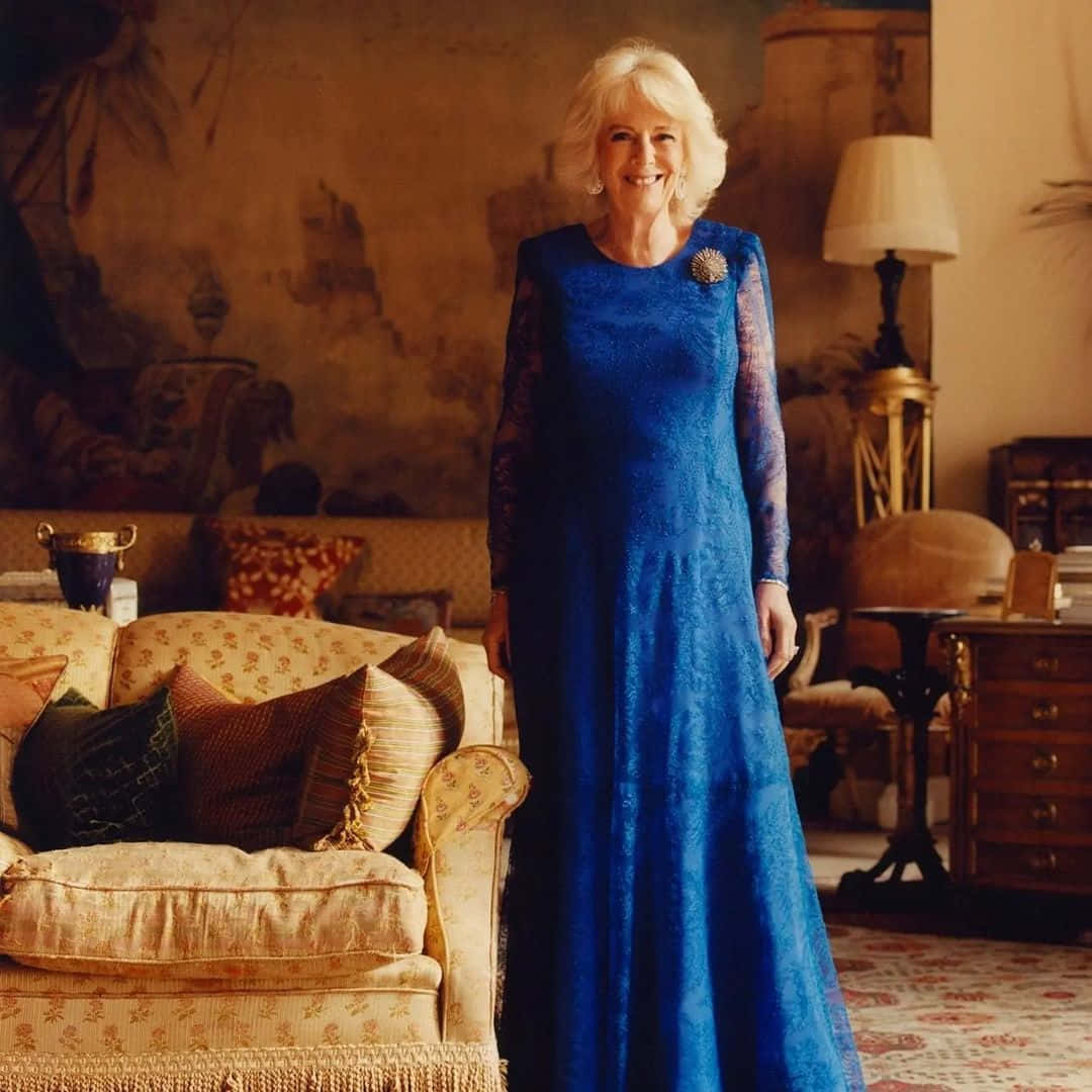 1080x1080 Download Queen Camilla At Home Wallpaper