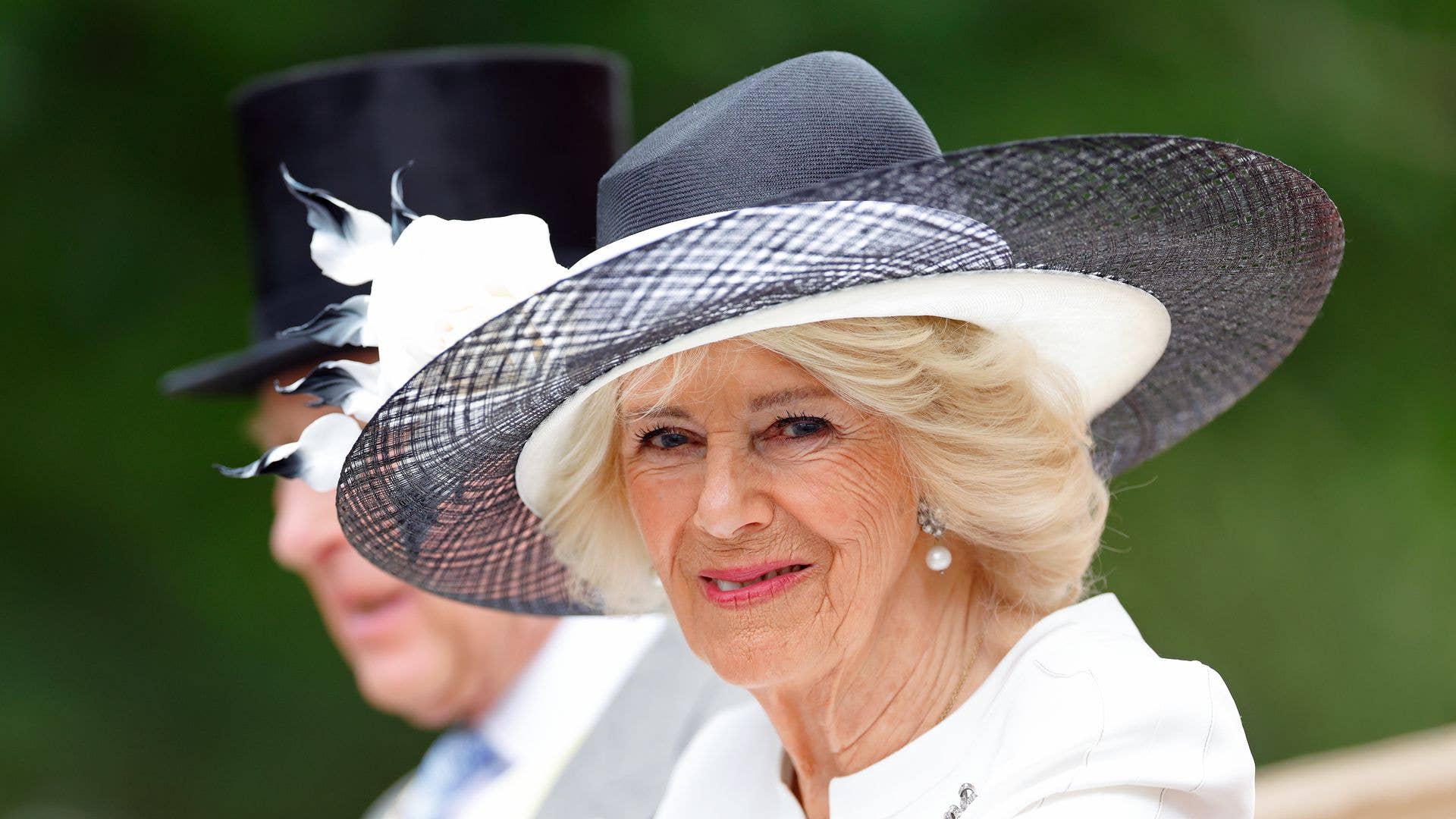 1920x1080 Queen Camilla looks splendid in elegant new birthday portrait. HELLO!