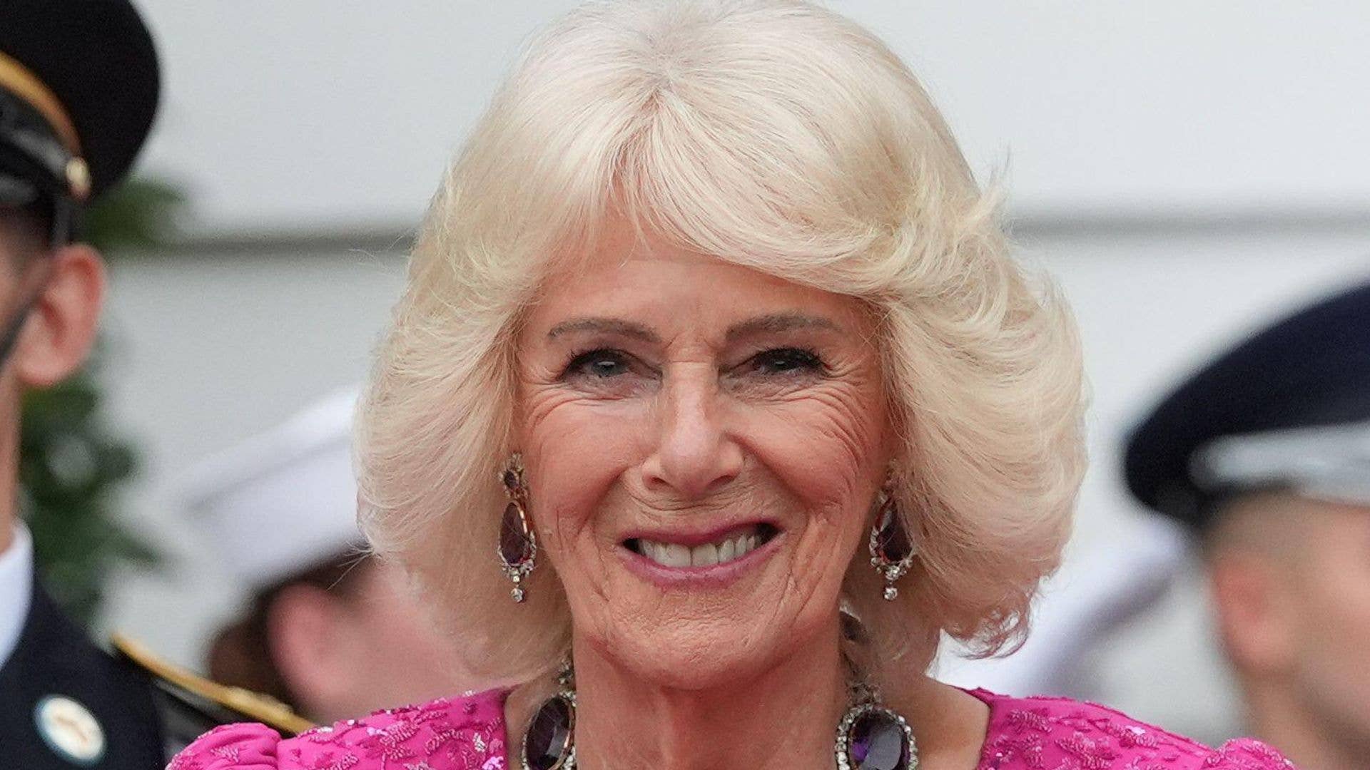 1920x1080 Queen Camilla stuns in Barbie pink banquet gown and Queen Elizabeth's necklace skips a tiara