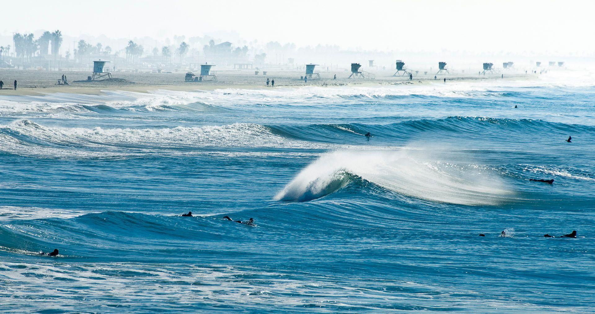 1920x1013 Huntington Beach Wallpaper