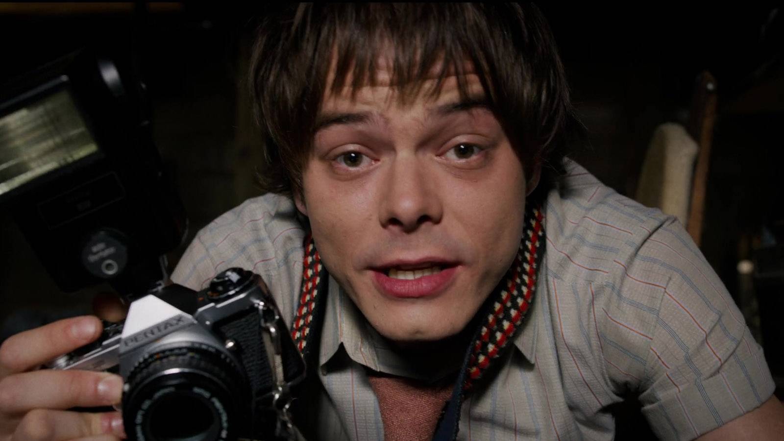 1600x900 Stranger Things: 10 Things That Make No Sense About Jonathan