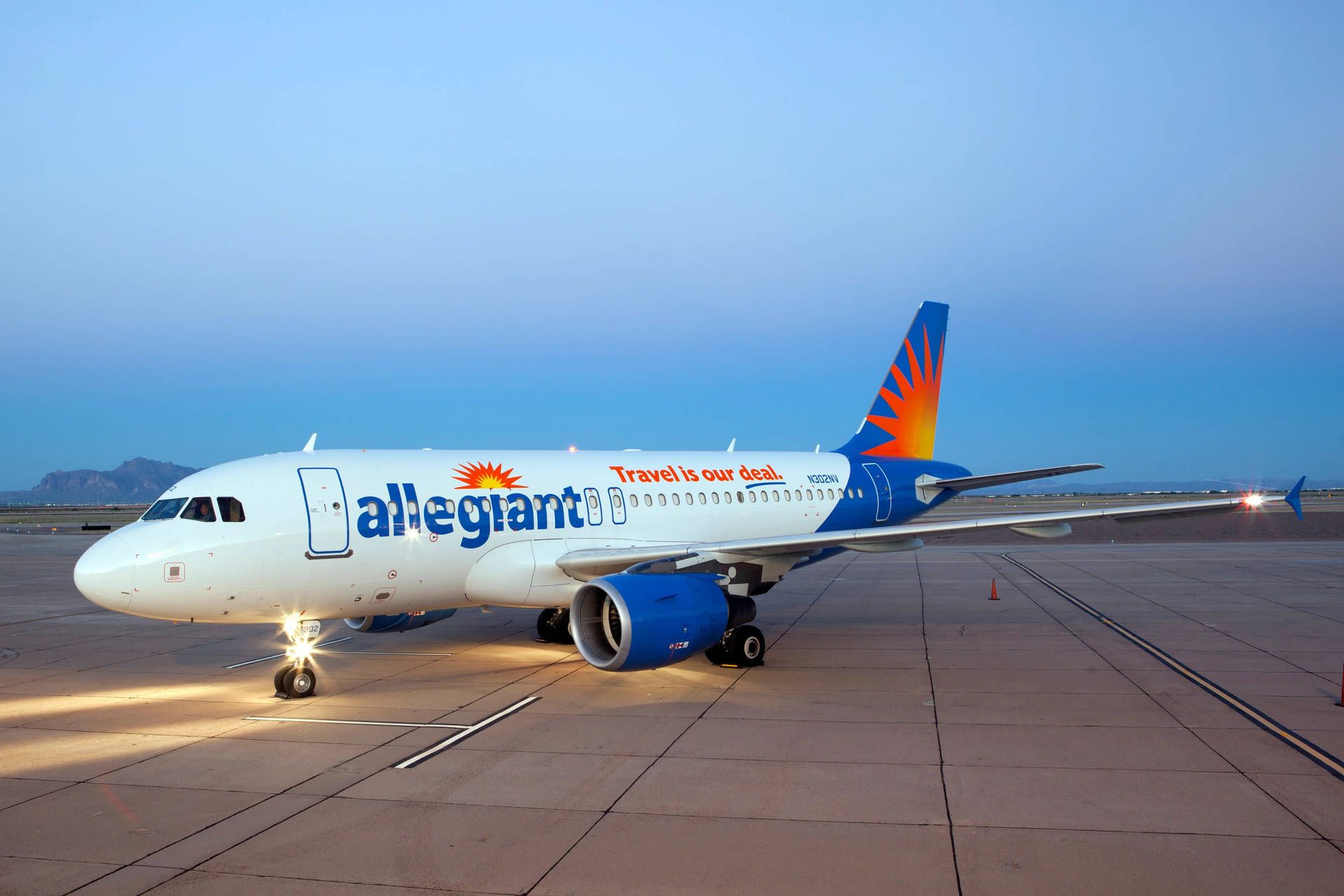 1920x1280 Download Plane in Runway Allegiant Air Wallpaper