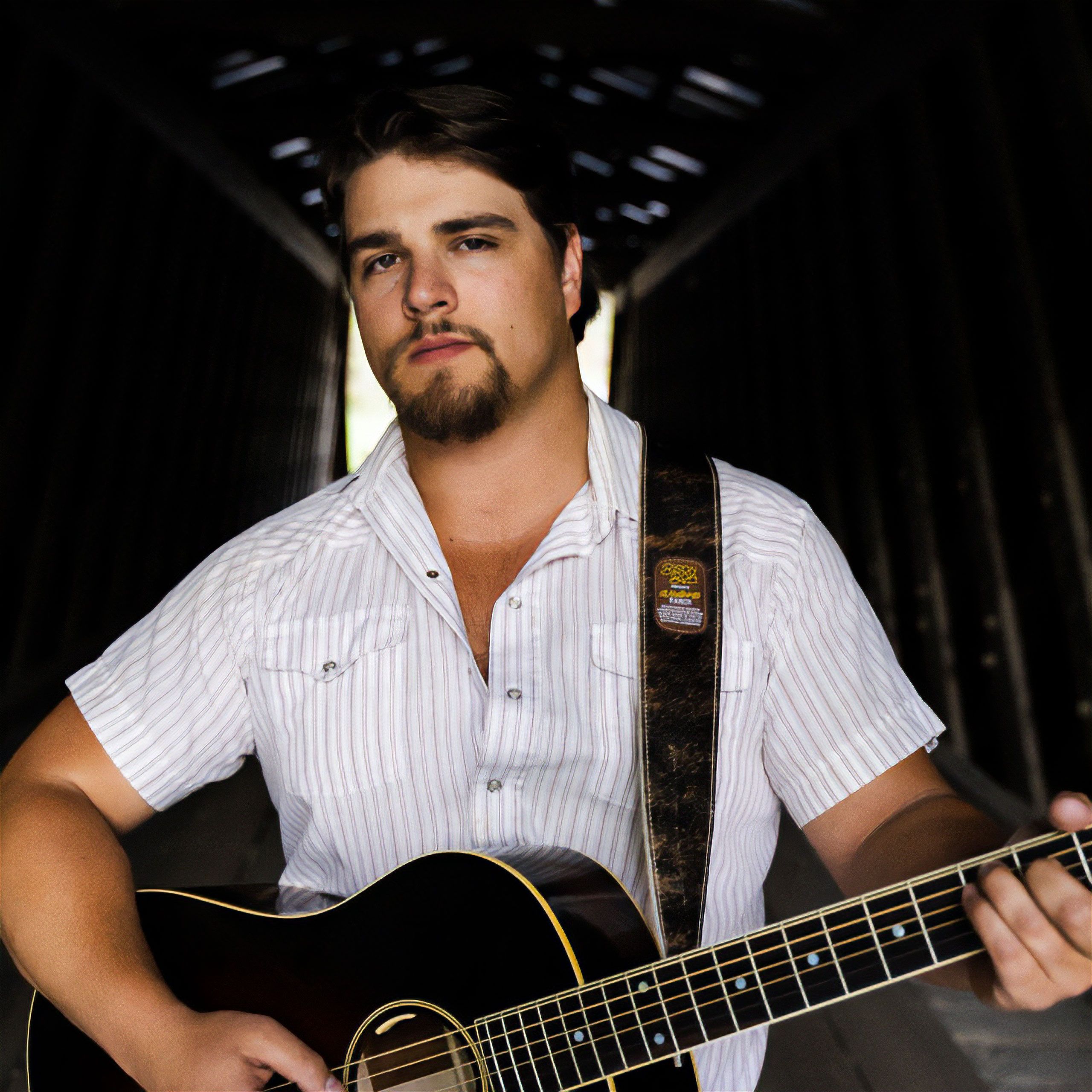 2560x2560 Gavin Adcock. Carolina Country Music Fest