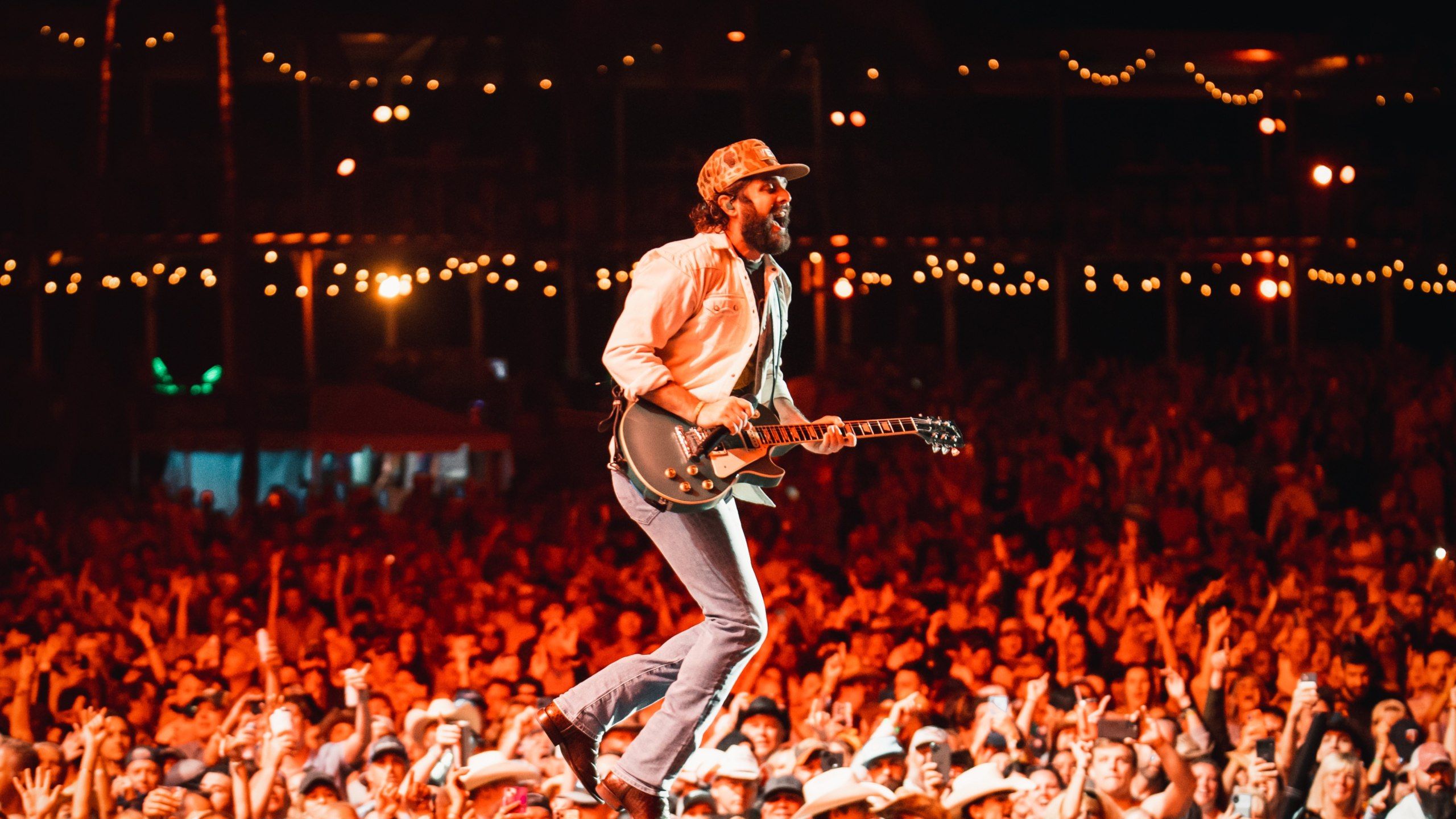 2560x1440 Thomas Rhett Rhett Live from Red Rocks