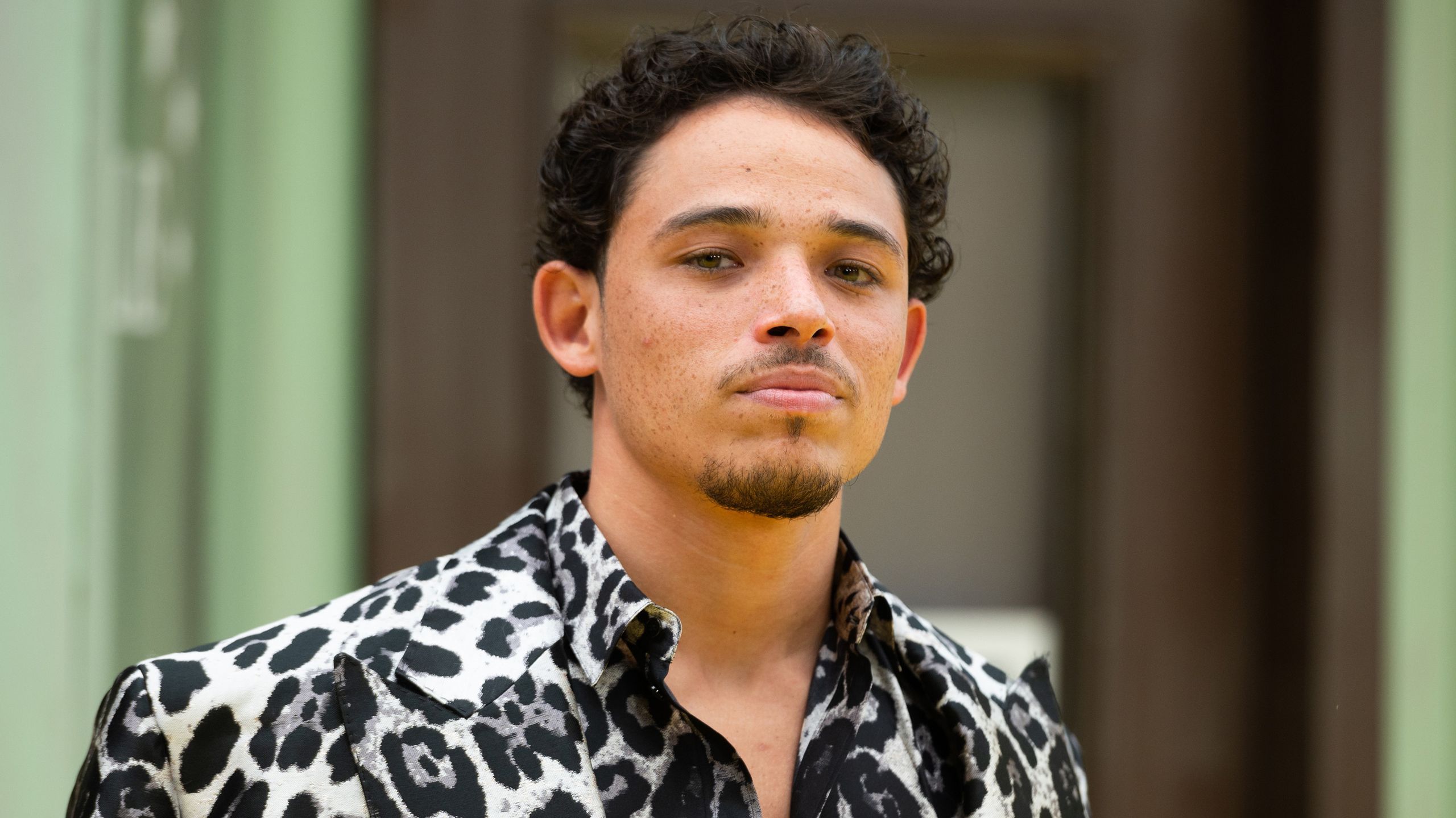 2560x1440 In The Heights Star Anthony Ramos On Positive Masculinity