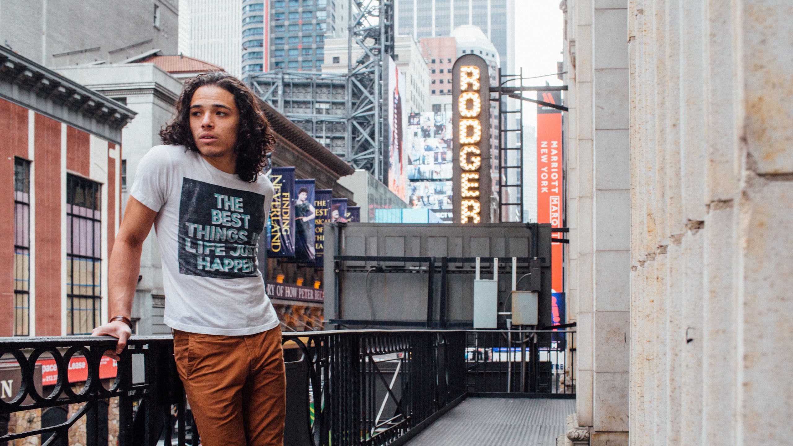 2560x1440 Hamilton​'s Anthony Ramos Admits He Never Planned to Be on Broadway