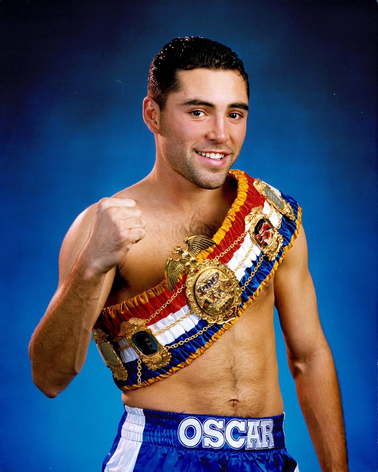 1536x1920 Download Oscar De La Hoya Studio Photo Wallpaper