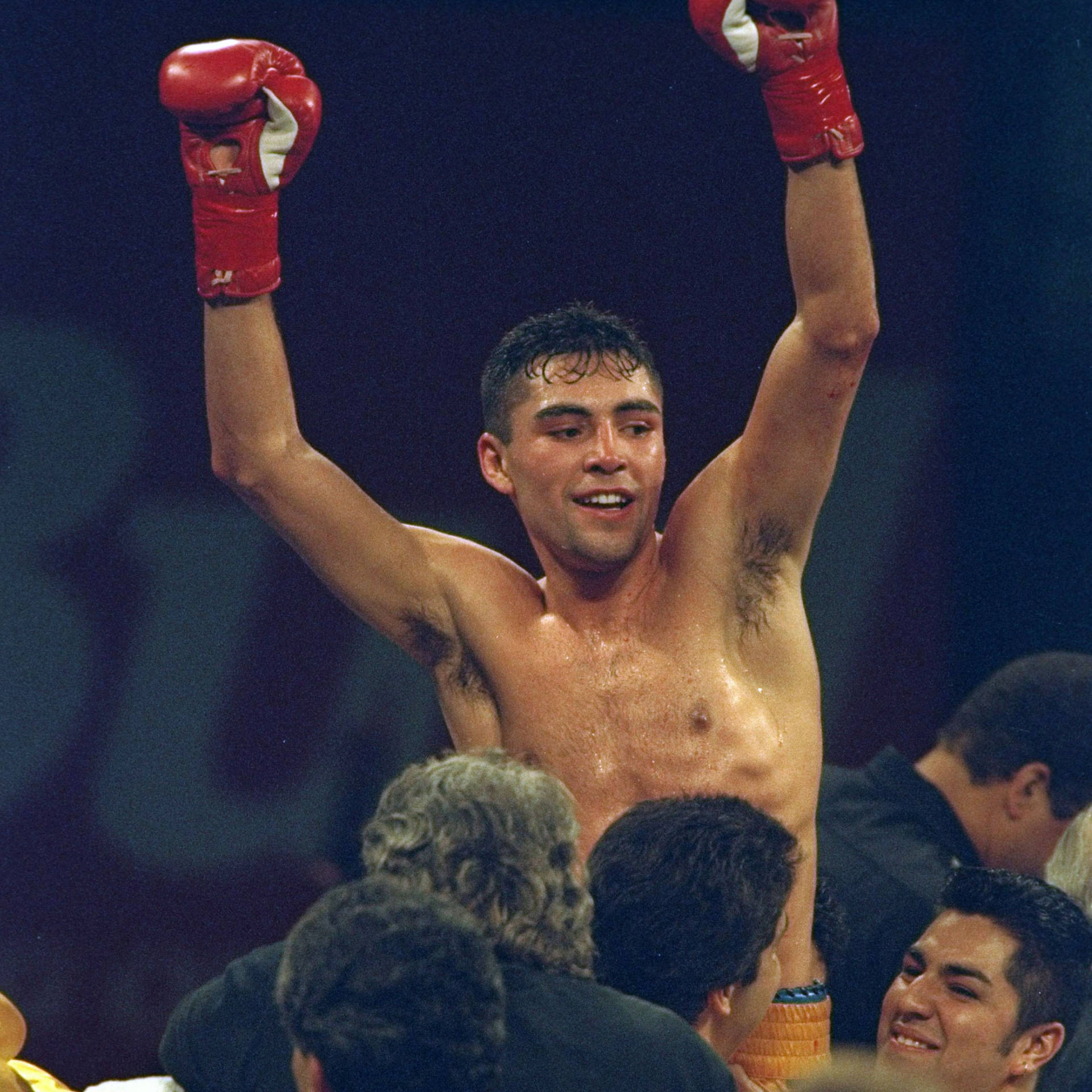 1920x1920 Download Sweaty Oscar De La Hoya Wallpaper