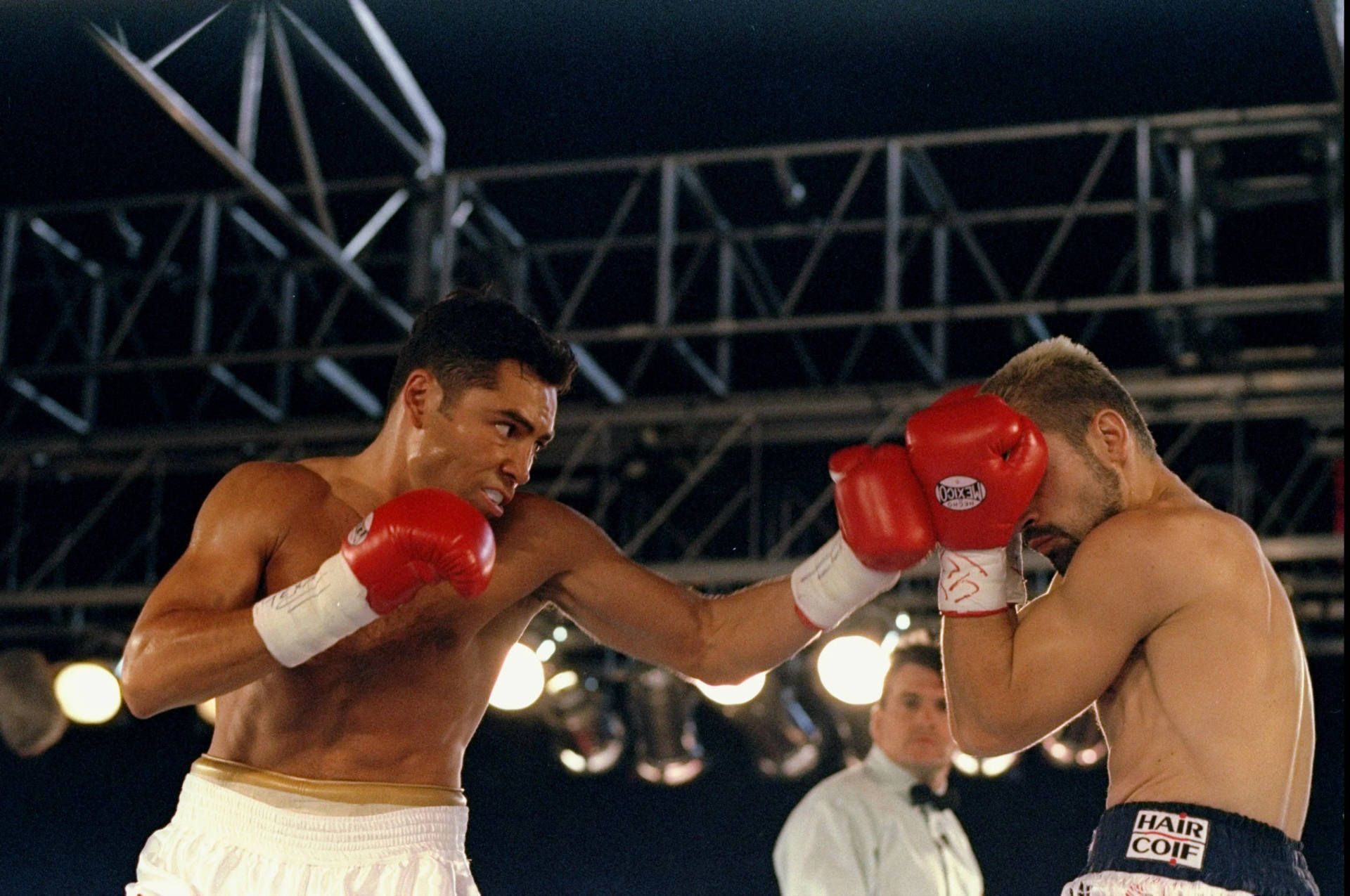 1920x1275 Download Oscar De La Hoya Boxing Punch Wallpaper
