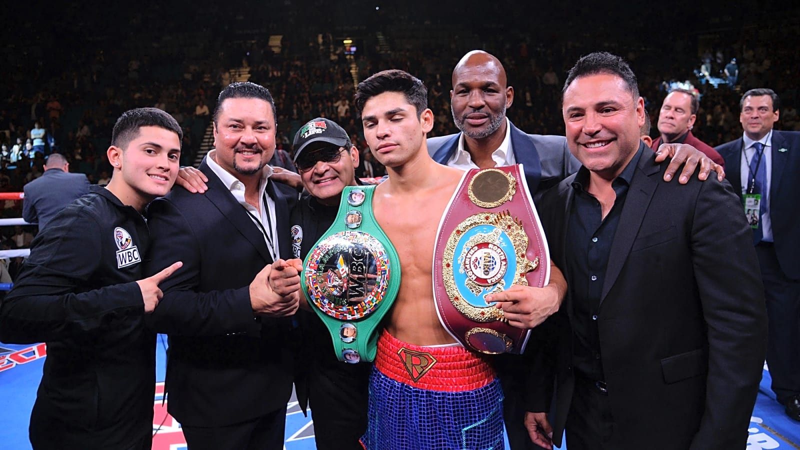 1600x900 Oscar De La Hoya Wants Ryan Garcia to 'Take the Whole Year Off'