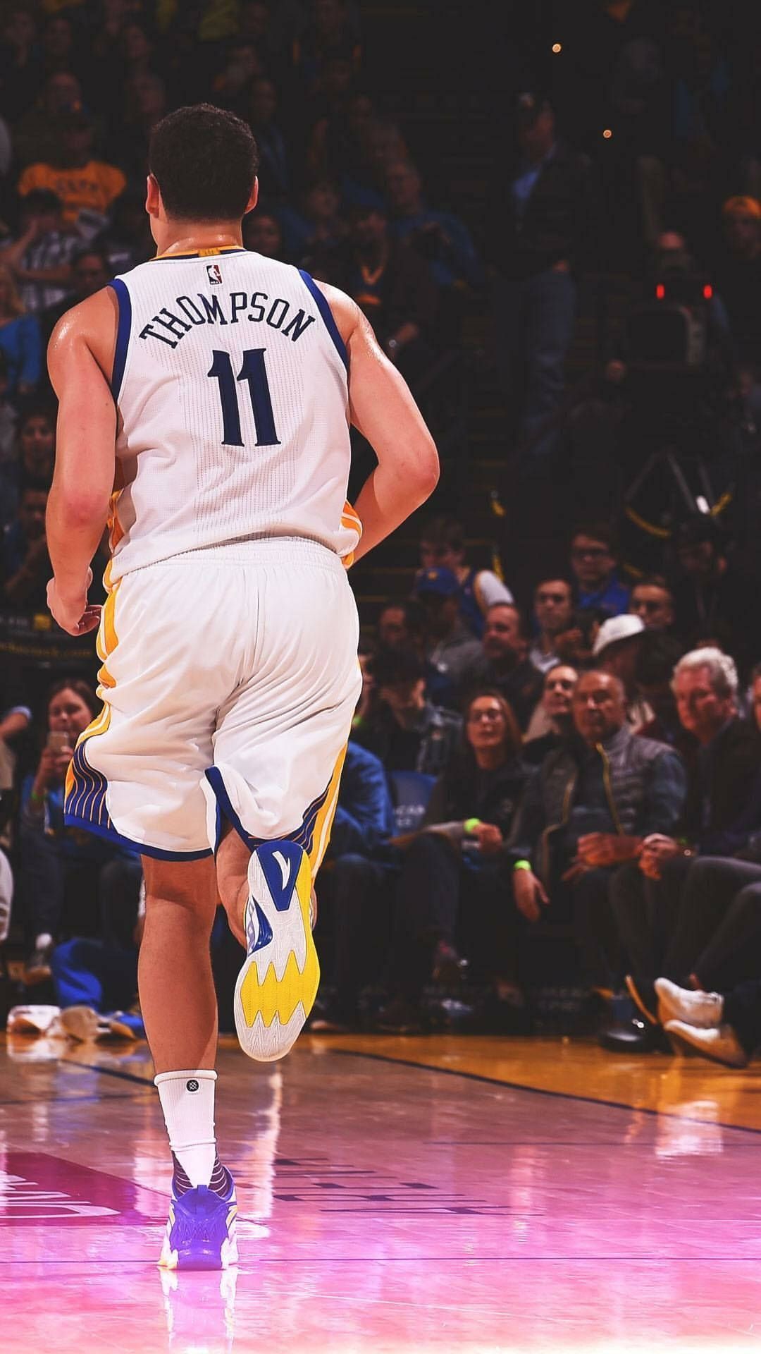 1080x1920 Download Klay Thompson Running Back Wallpaper