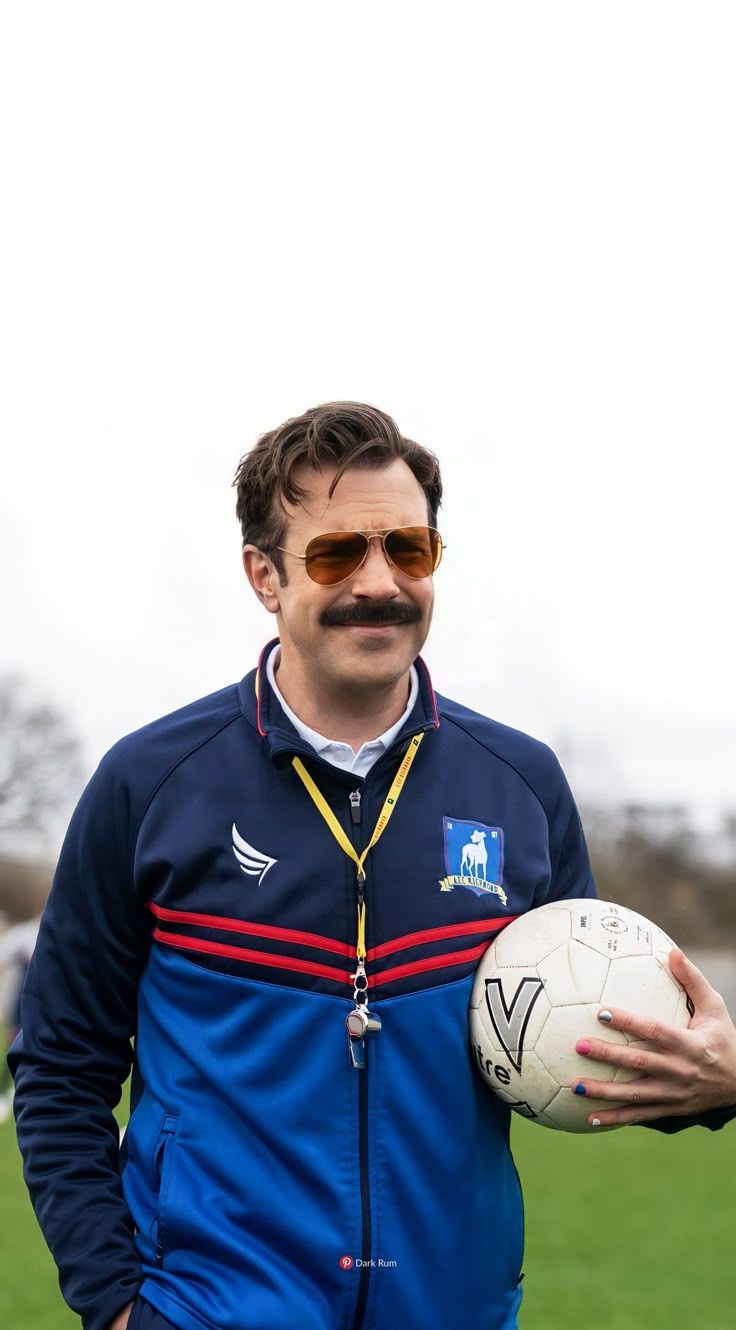 736x1330 Ted Lasso wallpaper