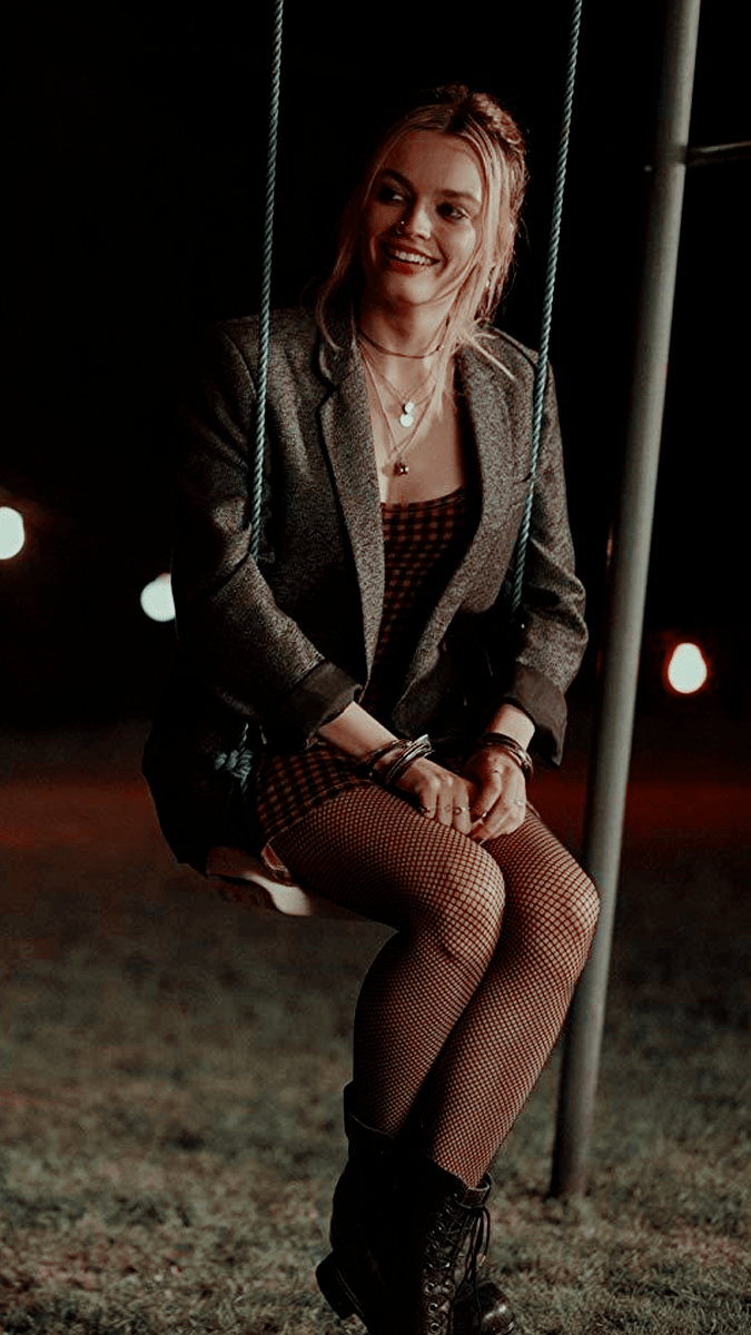 675x1200 Aimee Lou Wood Wallpaper