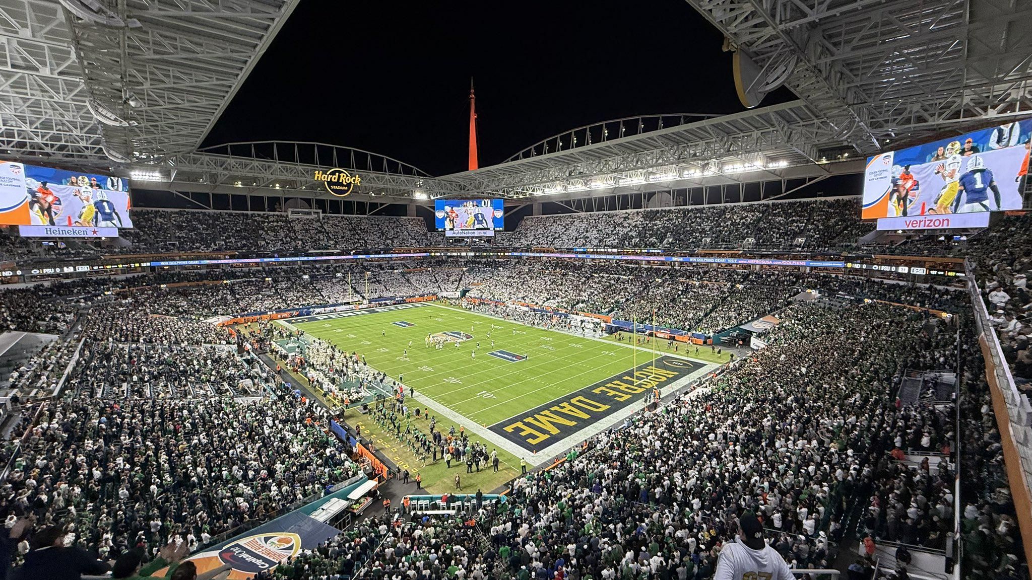 2048x1152 Hard Rock Stadium. Miami Gardens, Florida