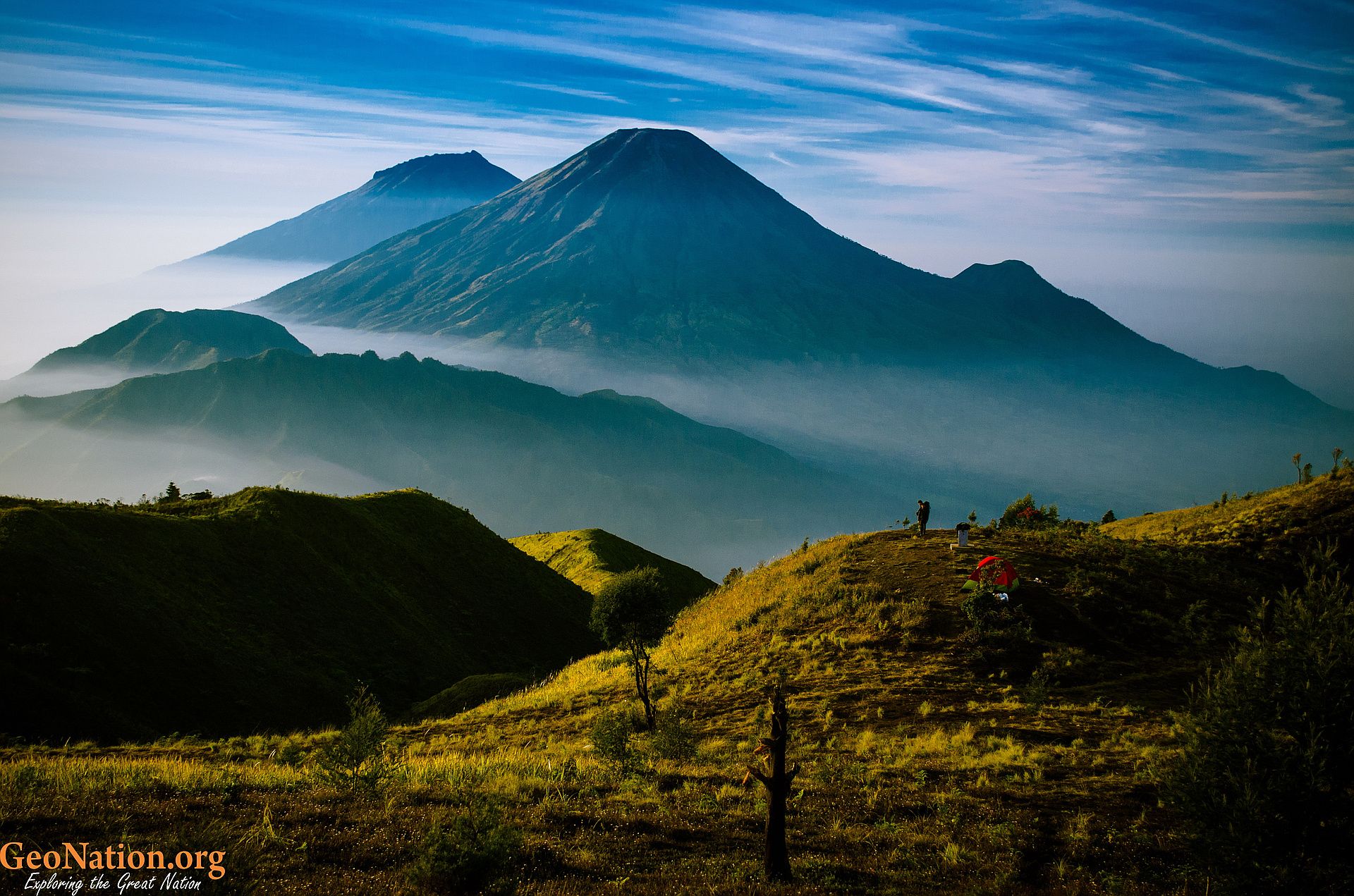 1920x1271 Gunung Prau