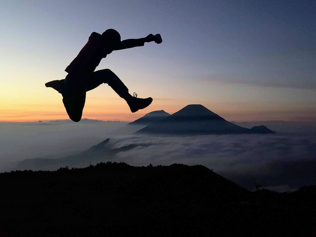 1024x768 Exploring the Beauty of Mount Prau, Dieng, Wonosobo Maps contribution stories Guides Connect