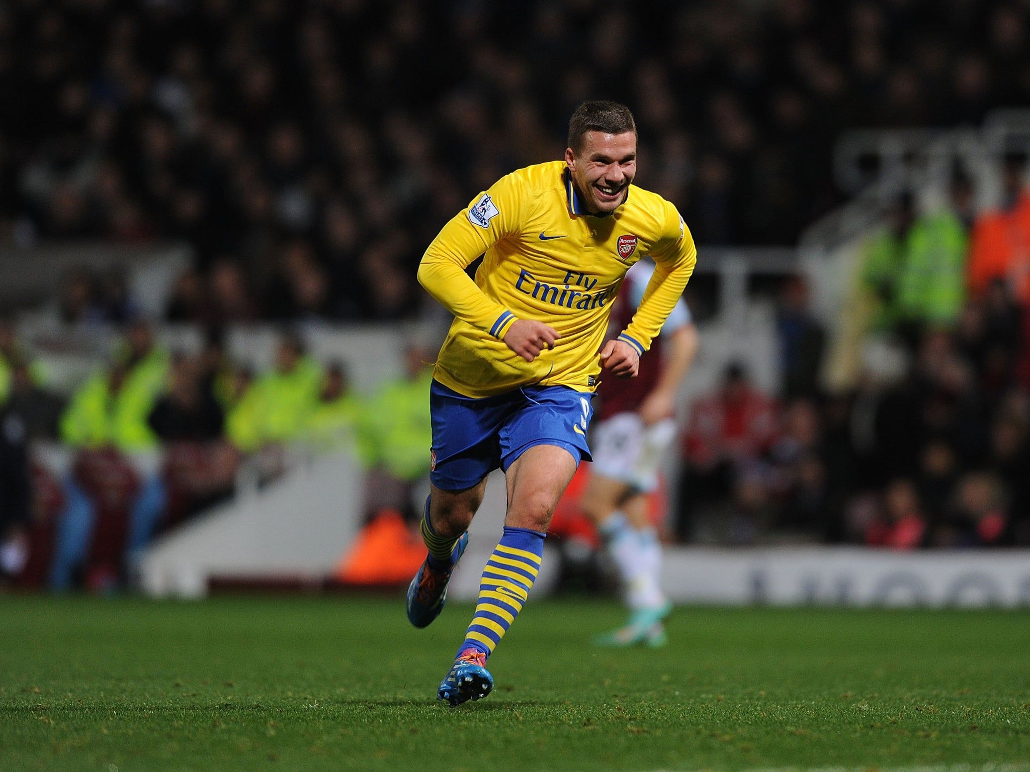 2048x1536 Newcastle v Arsenal: Lukas Podolski glad to be back after goalscoring return from hamstring injury